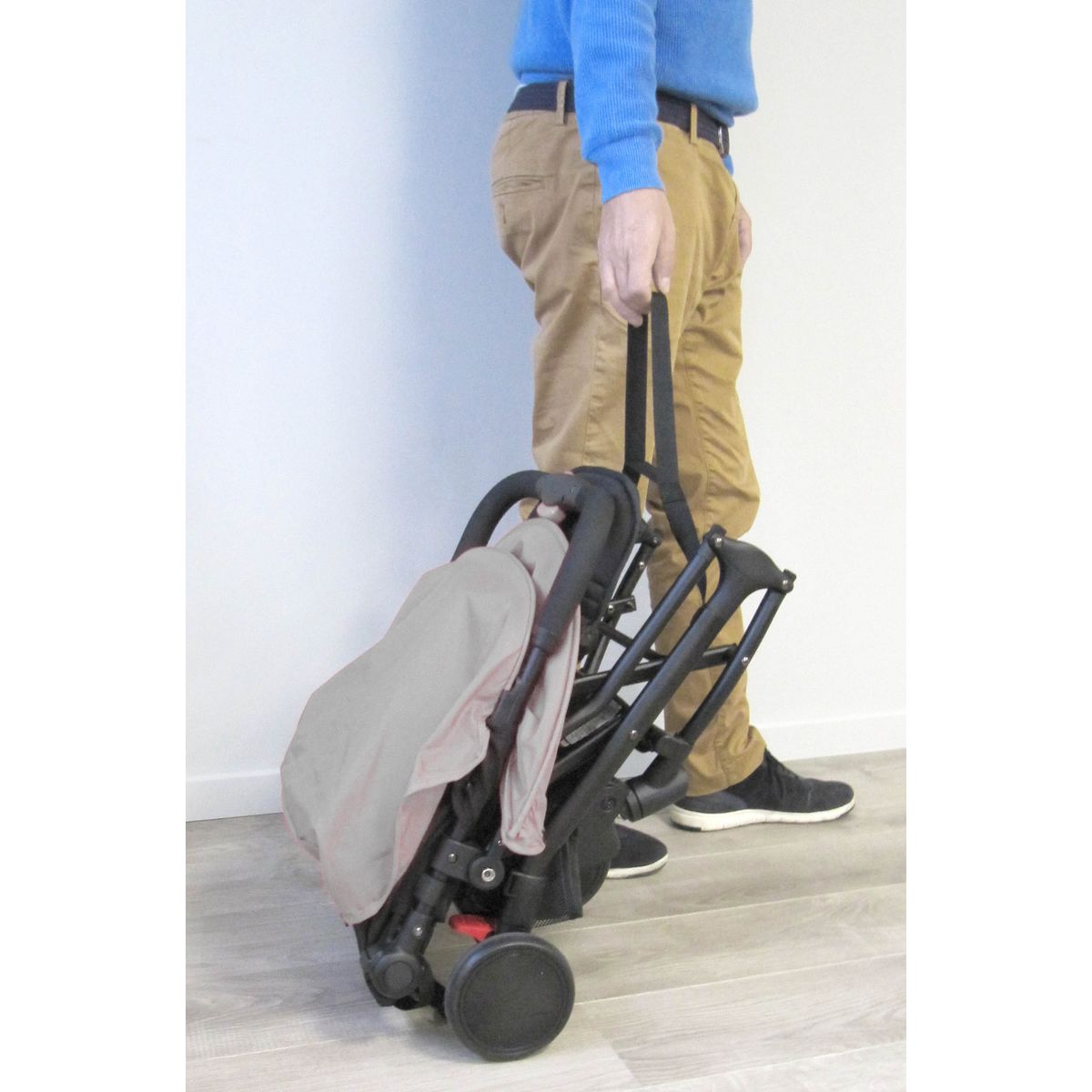 BAMBISOL Poussette Shopper ultra-compacte noire YUKO 0-36 mois