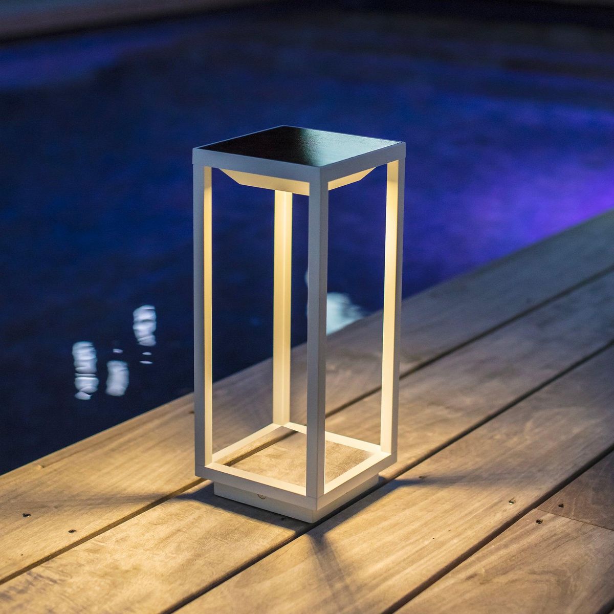 Lumisky Lanterne solaire chic HYDRA Blanc Aluminium H34cm