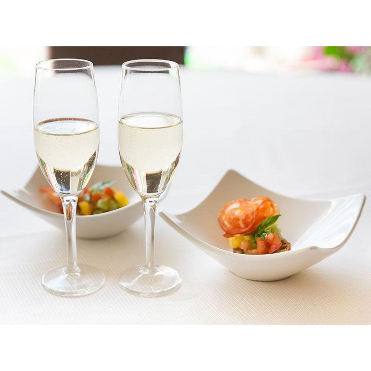 Smartbox 2 jours en Alsace avec apéritif, crémant, visite de cave et dégustation de 5 vins - Coffret Cadeau Séjour