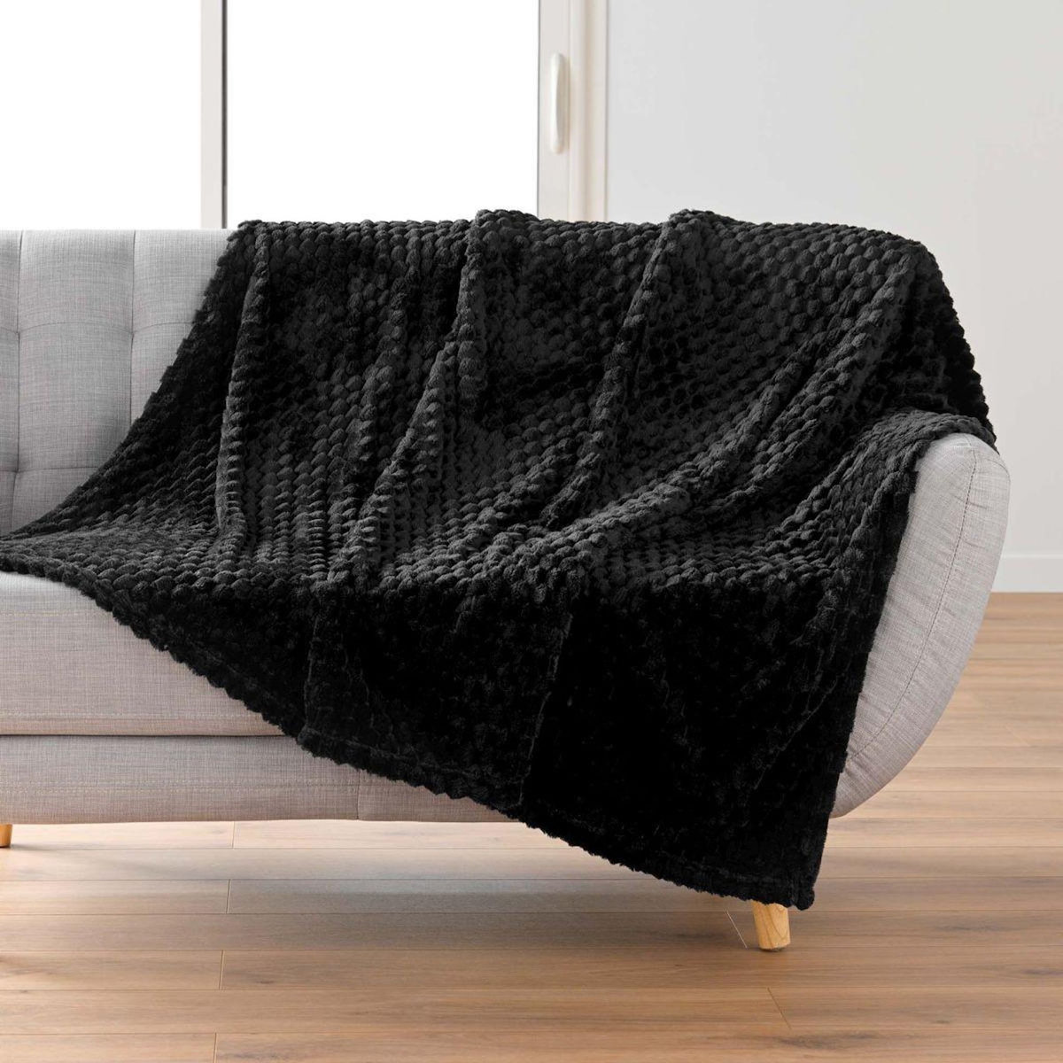 Paris Prix Plaid Flanelle en Relief  Mini Frosty  125x150cm Noir