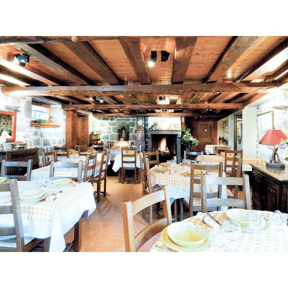 Smartbox Séjour de 2 jours en auberge avec dîner près de Clermont-Ferrand - Coffret Cadeau Séjour