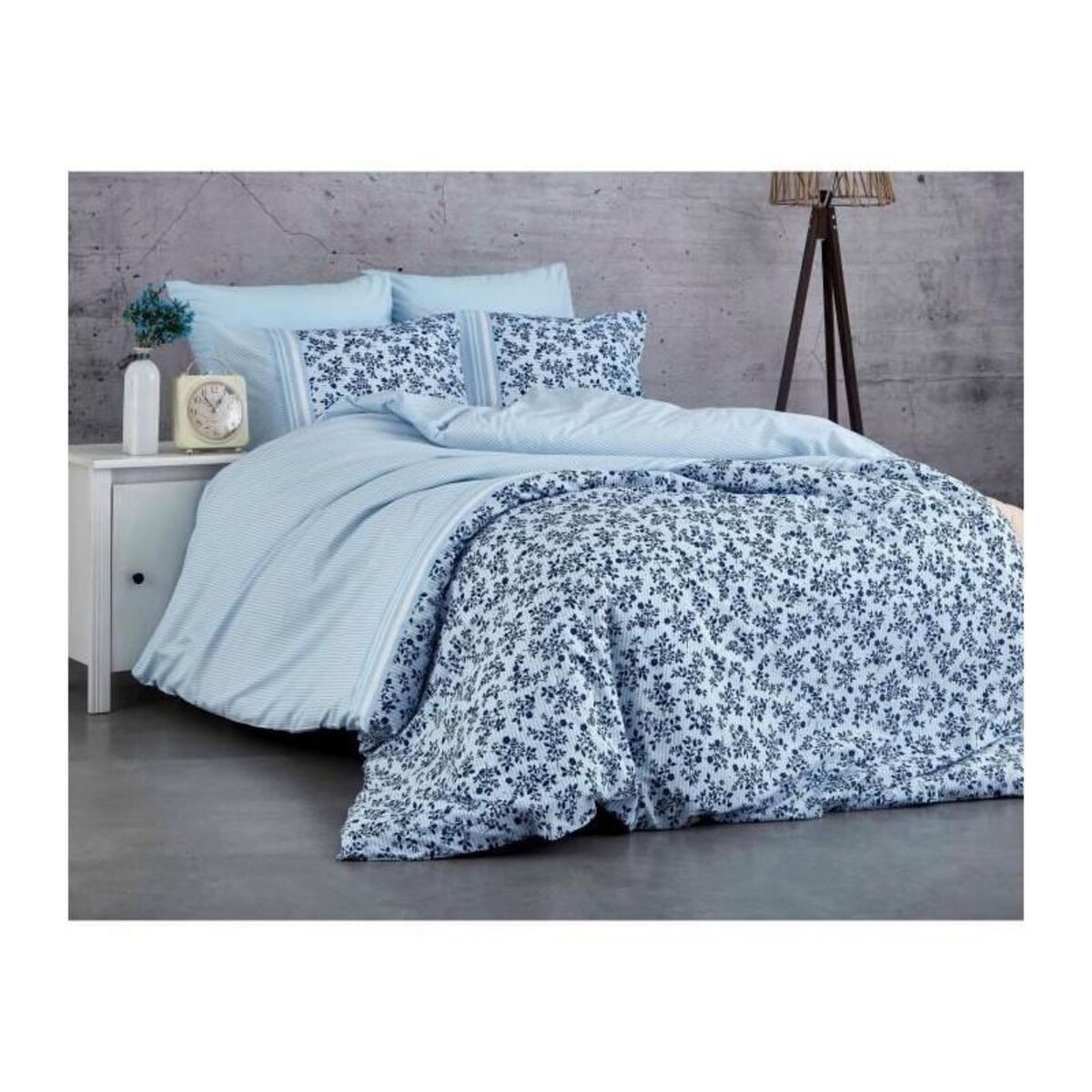 GENERIQUE Parure de lit - 1 housse de couette 220 x 240 cm + 2 taies d'oreiller 60 x 60 cm - 100% coton renforcé - Bleu