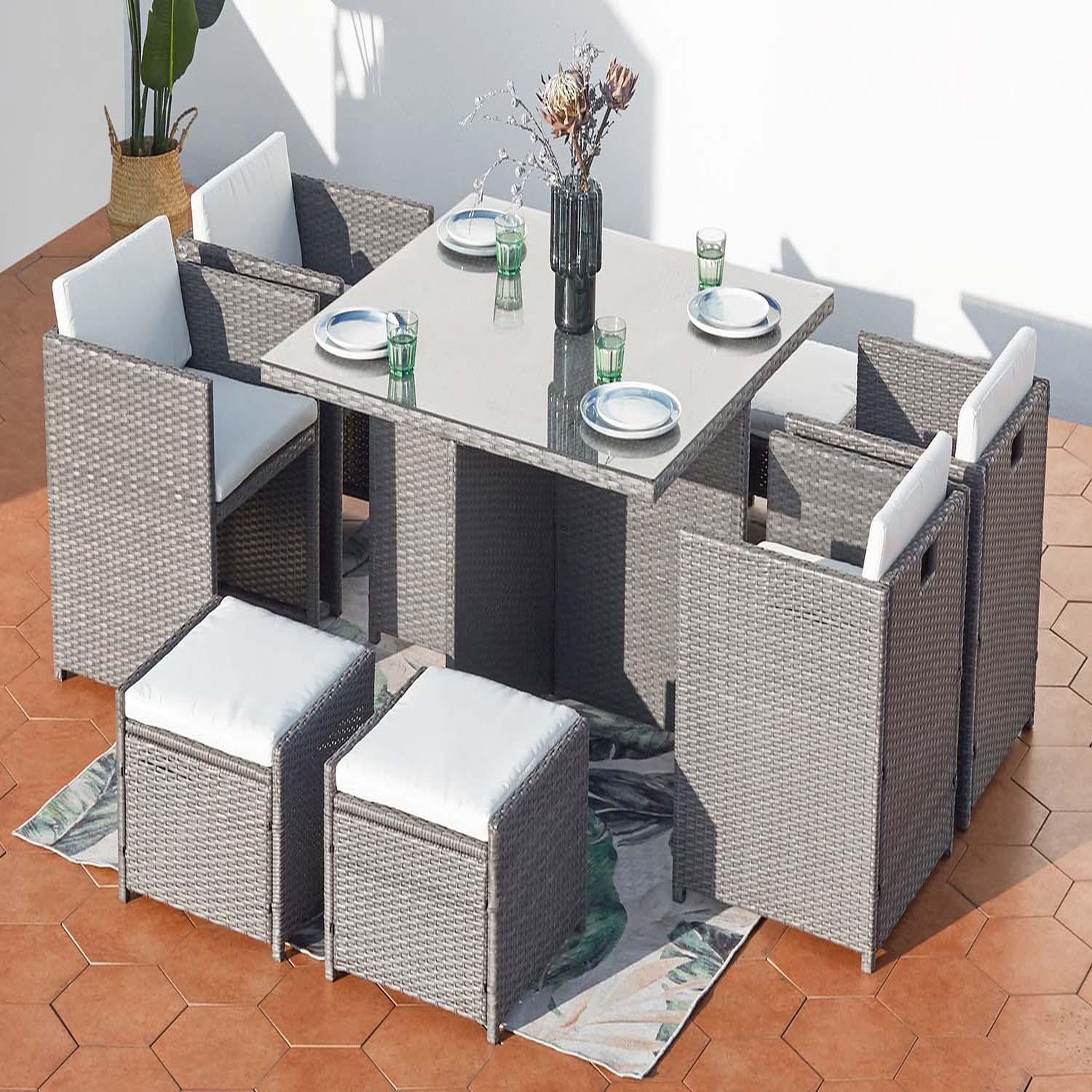 Voir la diapositive 2 : CONCEPT USINE Table et chaises 8 places encastrables en résine gris-blanc miami