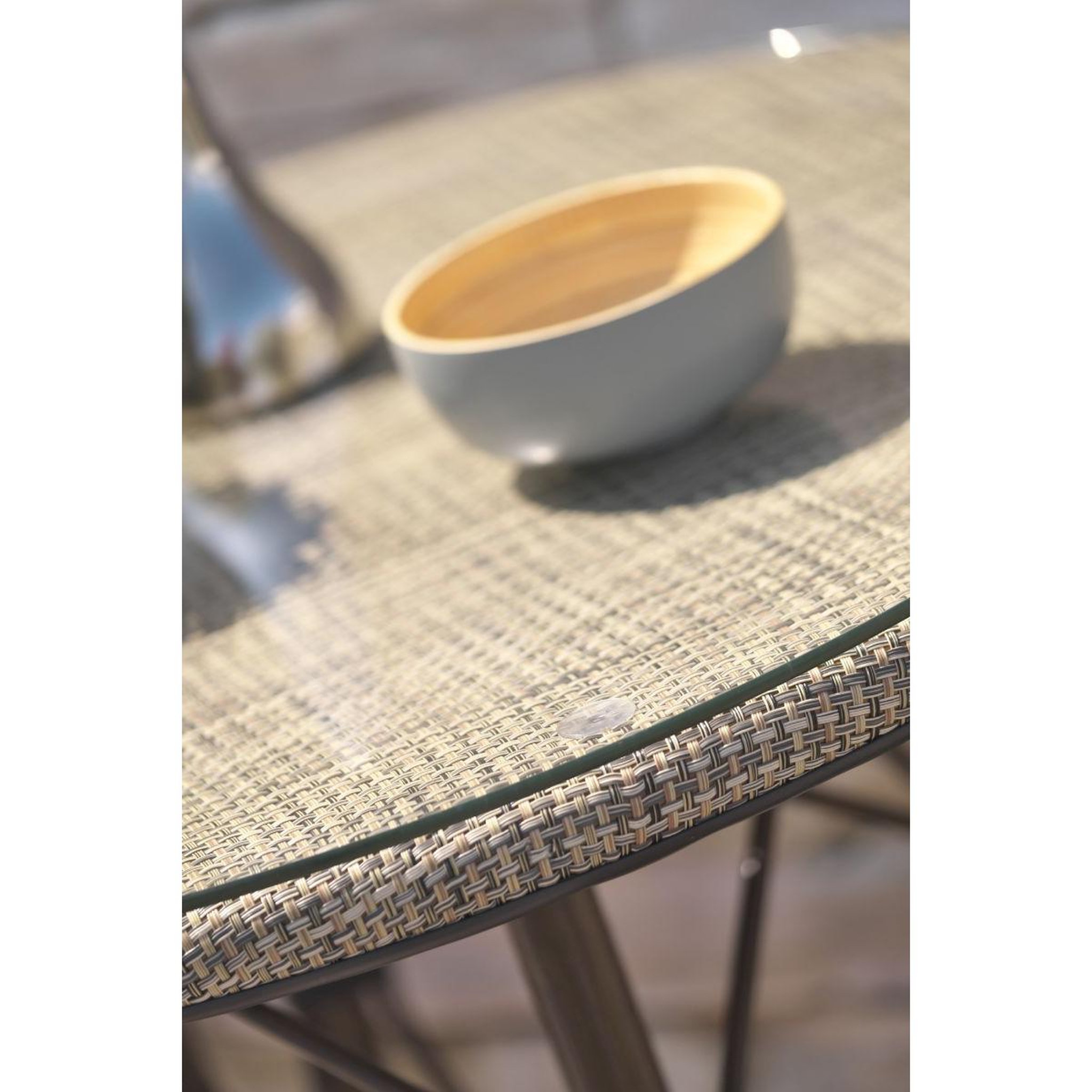 Voir la diapositive 3 : DCB GARDEN Ensemble Table de Jardin & 4 Fauteuils  Ushuaia  125cm Marron