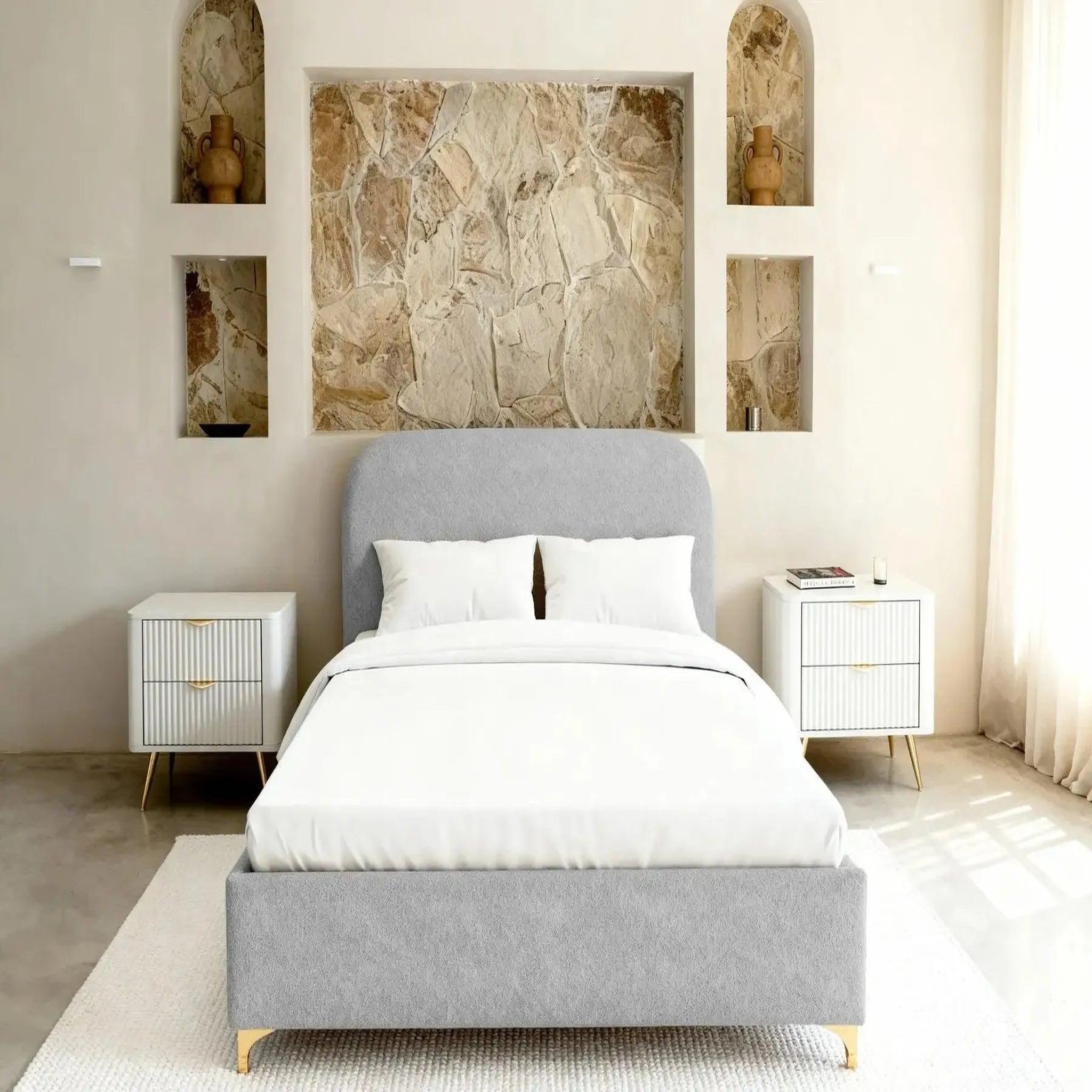 Voir la diapositive 3 : CASANOVA PARIS Charlotte - lit coffre tissu chenille