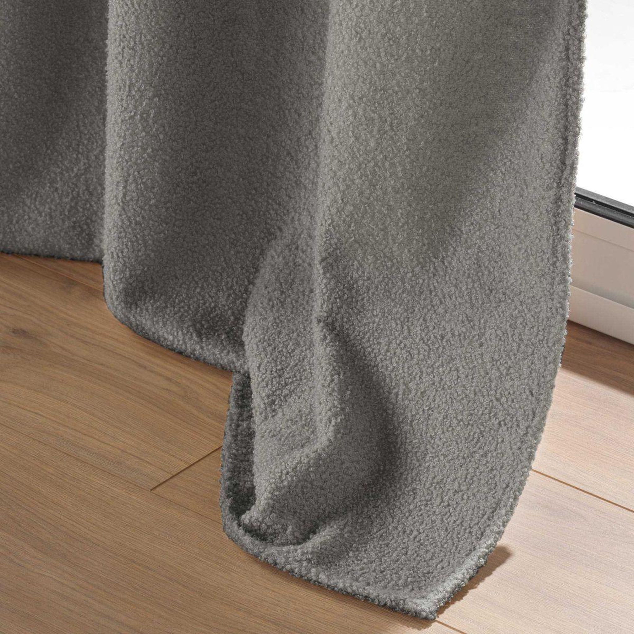 Voir la diapositive 4 : Douceur d'Intérieur Rideau à œillets bouclette  wooly  140x240cm gris