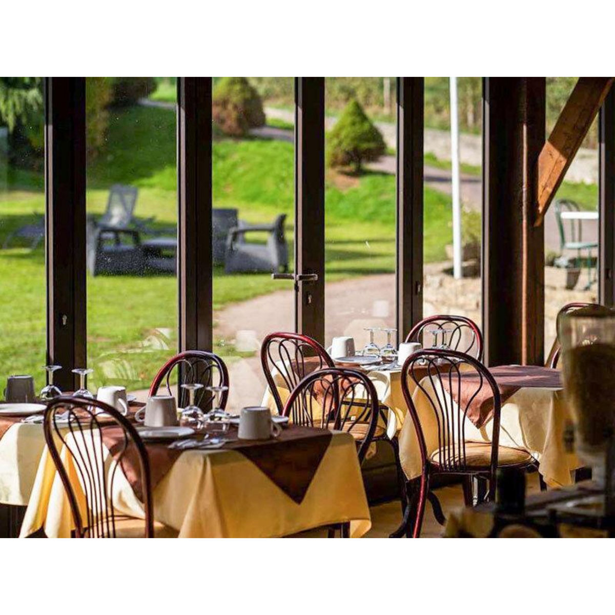 Smartbox Séjour de 2 jours avec dîner et soin du corps près de Caen - Coffret Cadeau Séjour