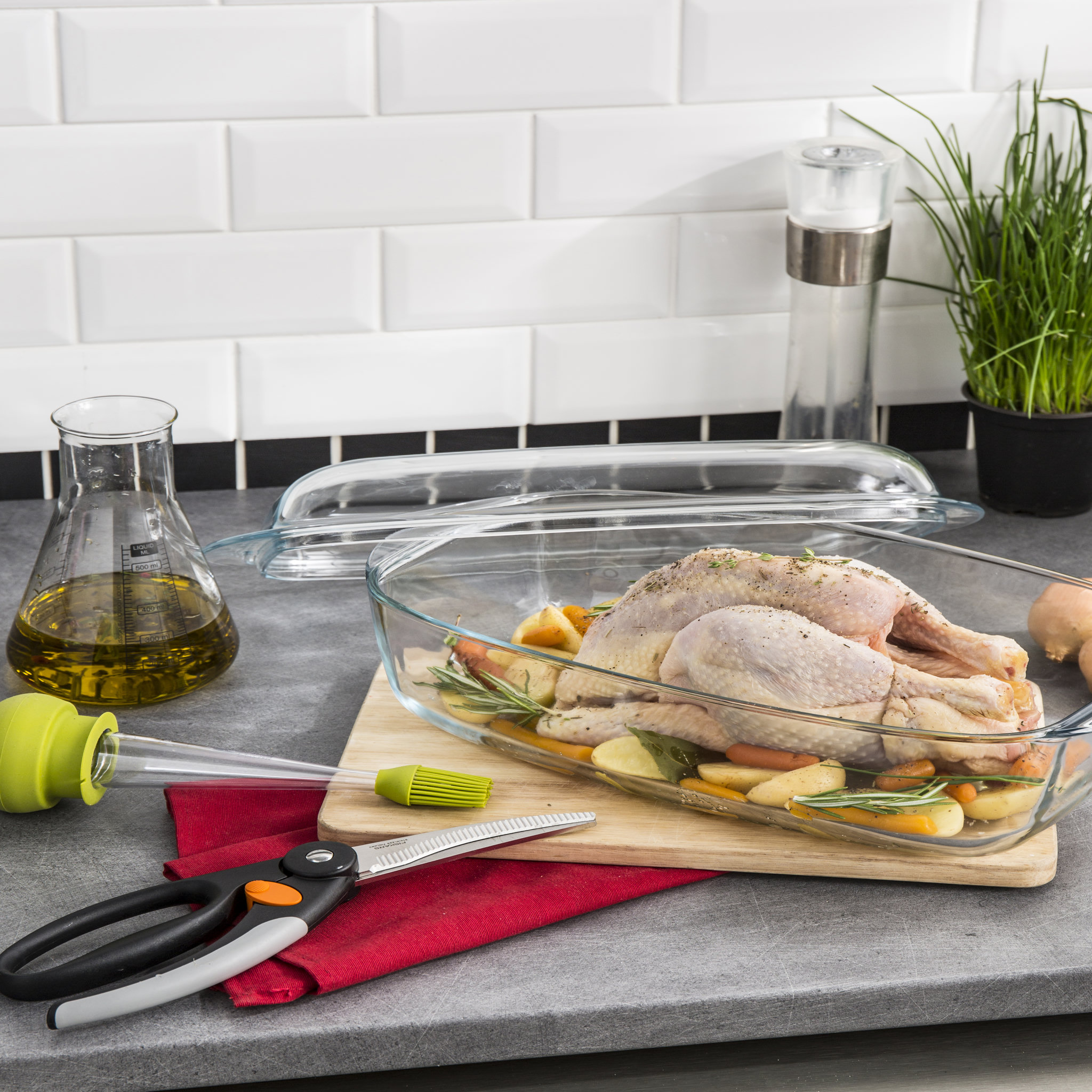 Voir la diapositive 2 : PYREX Cocotte rectangle 6.5 L ESSENTIAL
