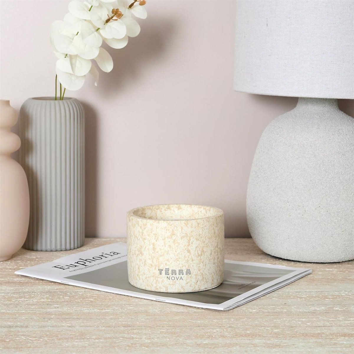 Paris Prix Bougie Parfumée en Ciment  Terra Nova  200g Patchouli