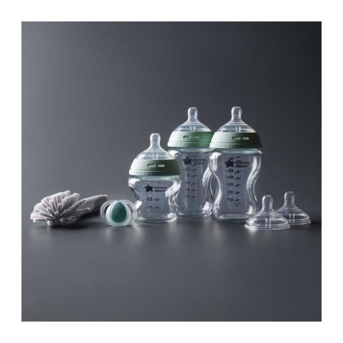 TOMMEE TIPPEE Coffret biberons - TOMMEE TIPPEE - NATURAL START - En verre - Biberons anti-colique 150 ml / 250 ml - Tétines a débit moyen