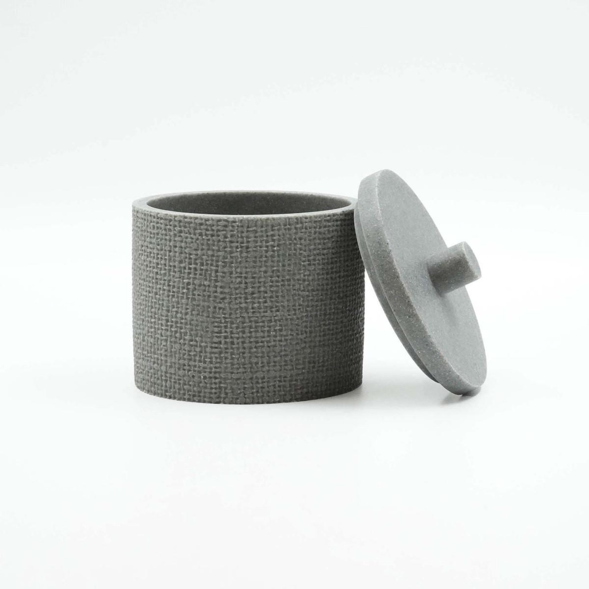 Voir la diapositive 2 : Douceur d'Intérieur Pot à cotons effet tissé  spa  10cm gris
