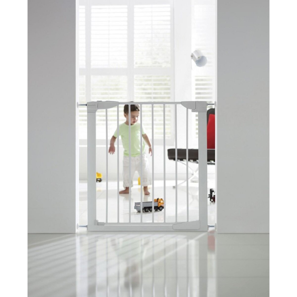 MUNCHKIN Barrière de sécurité enfant MUNCHKIN portillon Automatique métal, L.76 /82cm