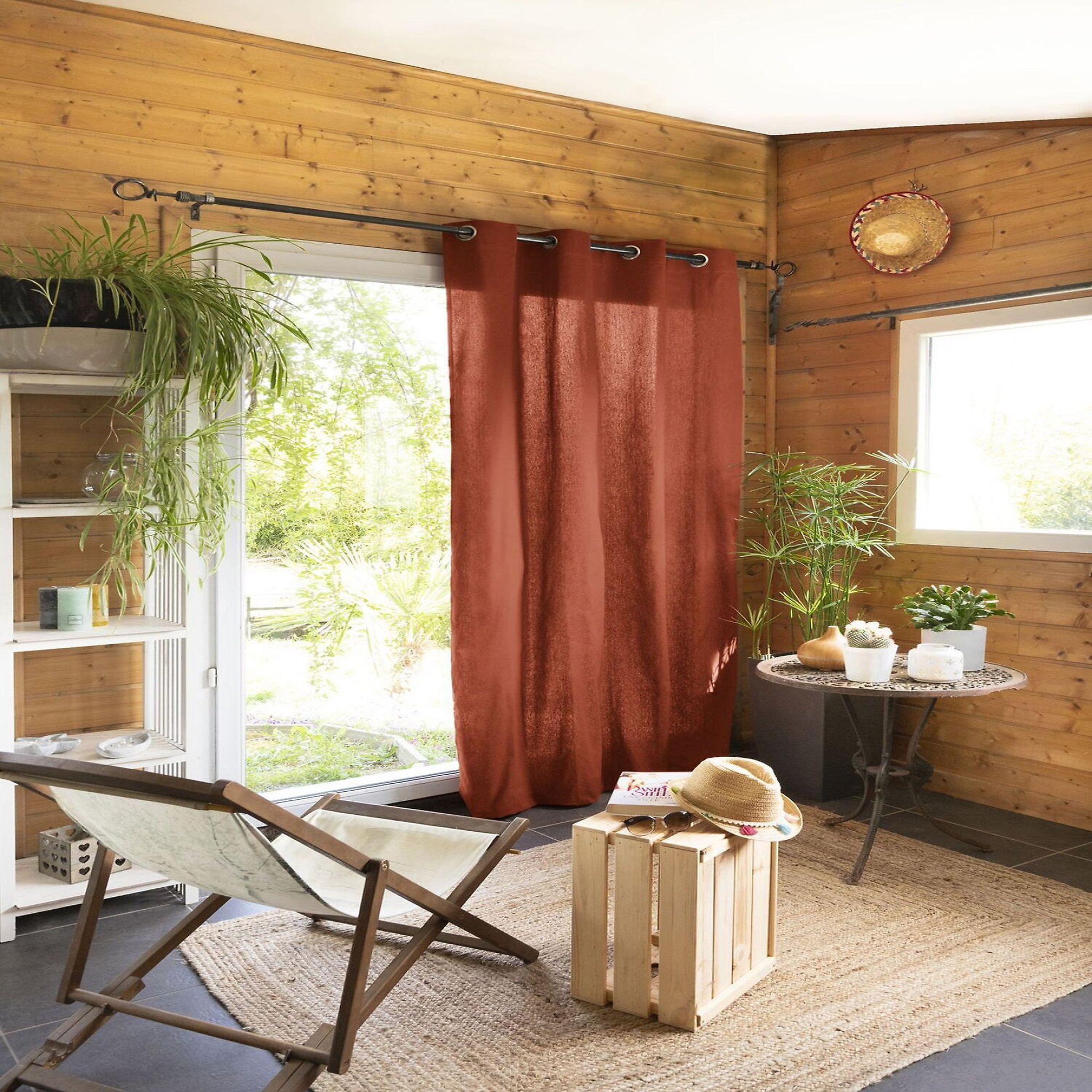 Home collection Rideau 100% coton uni. Coloris disponibles : Rouge, Gris, Bleu