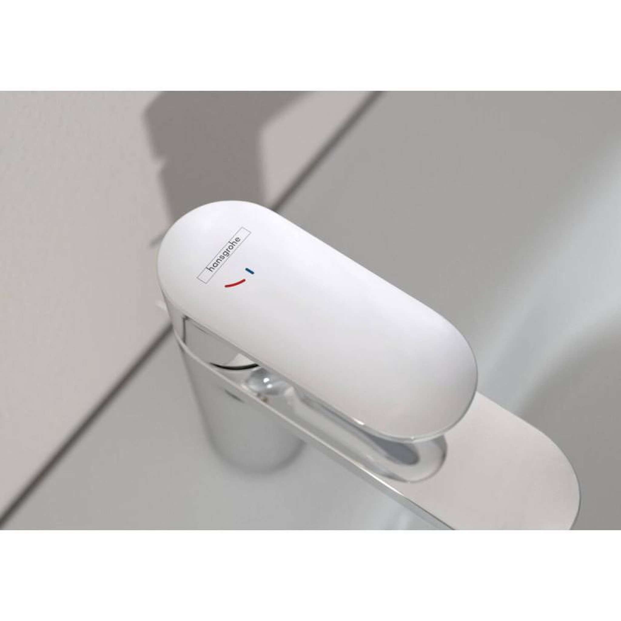 Voir la diapositive 3 : Hansgrohe Mitigeur de lavabo Vernis Blend 70 CoolStart HANSGROHE 71598000