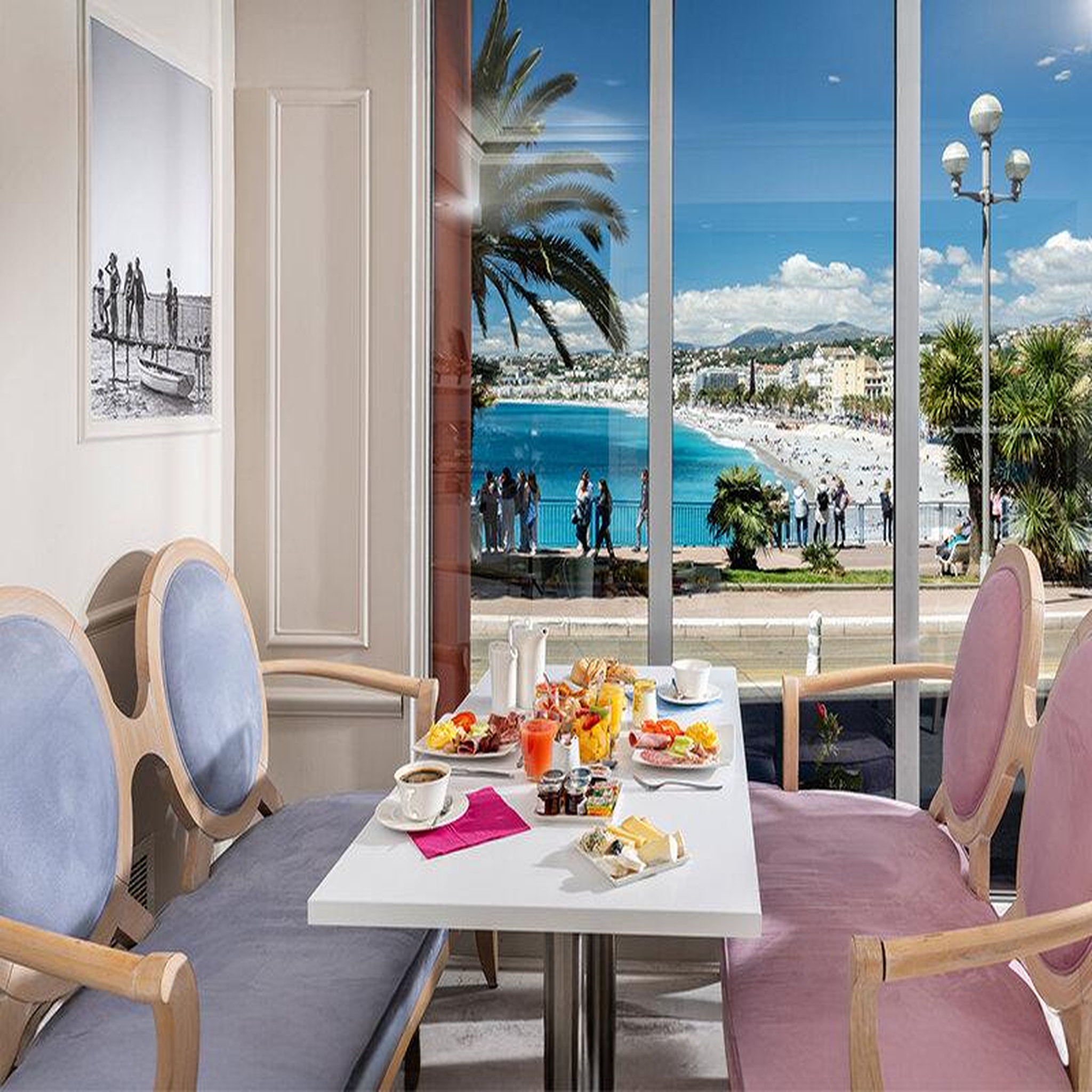 Voir la diapositive 3 : Smartbox Séjour romantique sur la côte d'azur : 2 jours en hôtel 4* à nice - coffret cadeau séjour