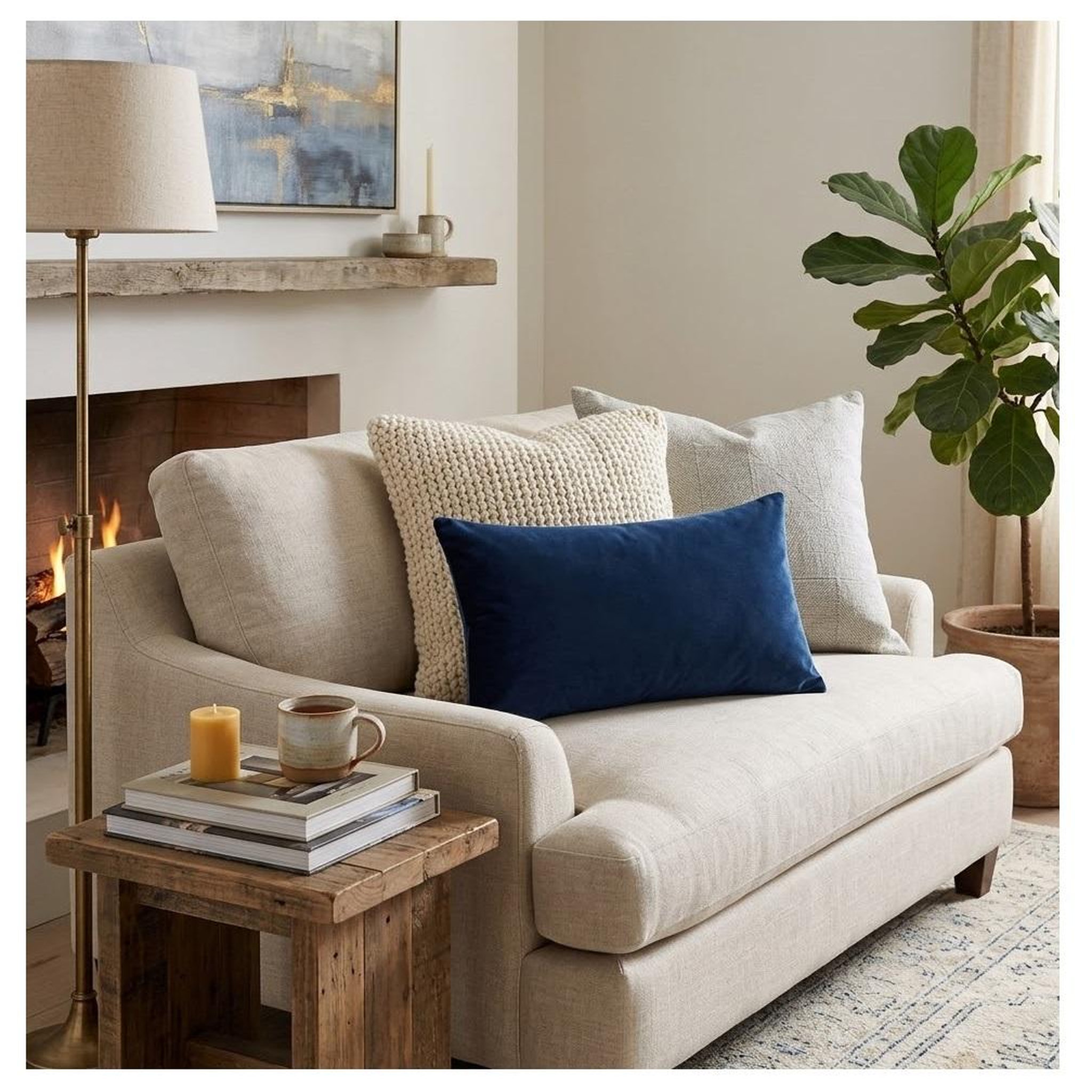 Voir la diapositive 2 : Eden Coussin en polyester uni pop color