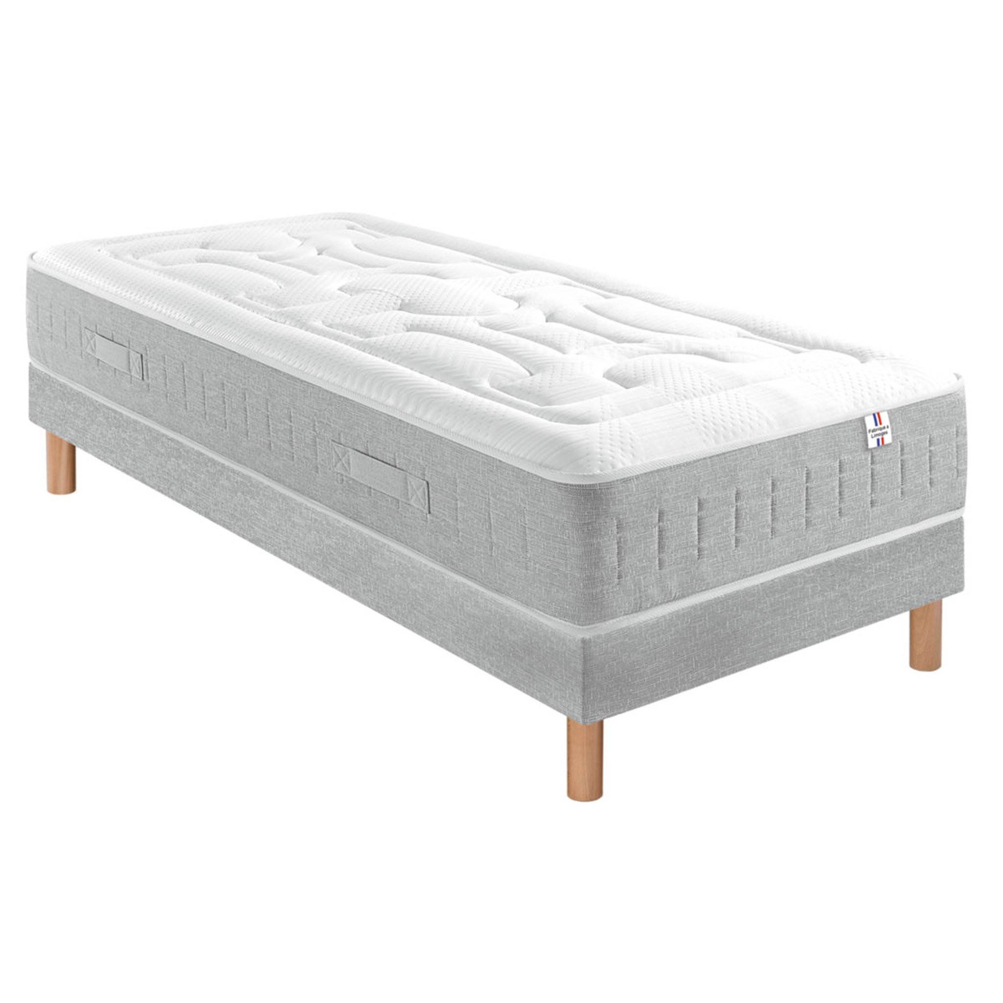 Voir la diapositive 4 : Matelas mémoire de forme et ressorts ensachés 120x190 cm CILAOS