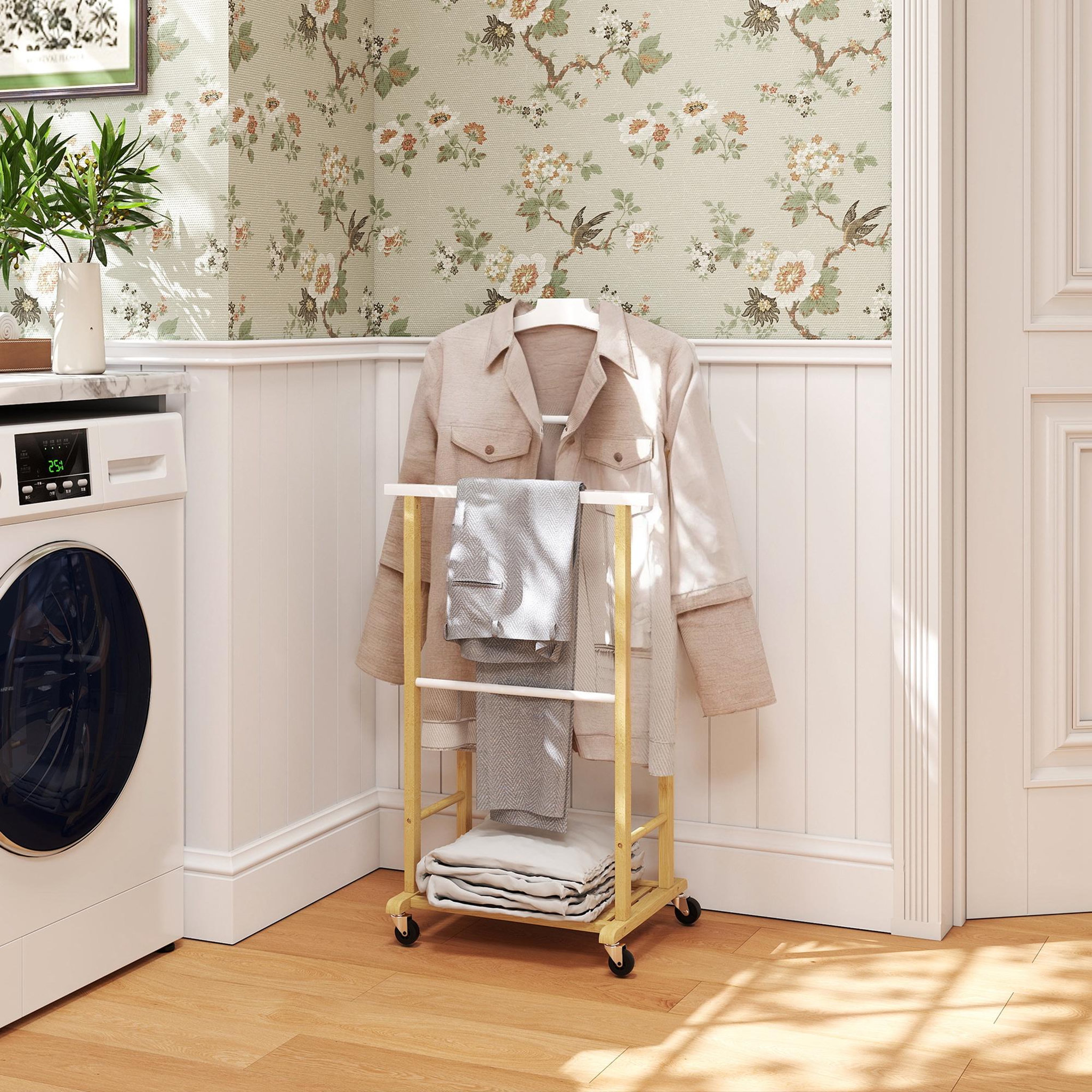 Voir la diapositive 4 : HOMCOM Valet de chambre mobile bois bambou avec portant et étagère