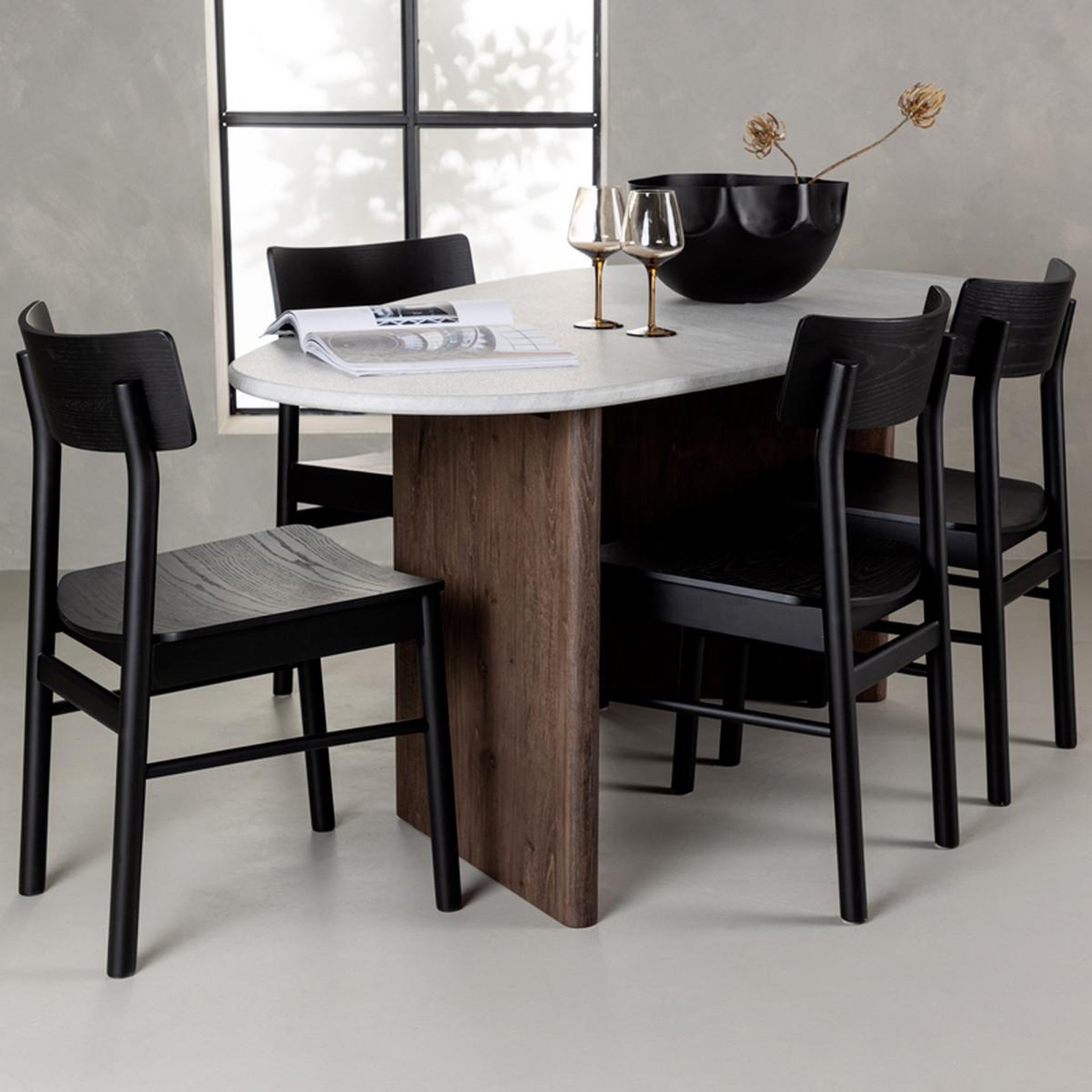 Voir la diapositive 4 : Paris Prix Ensemble table à manger & 4 chaises  gronvik & montros  180cm gris clair & noir