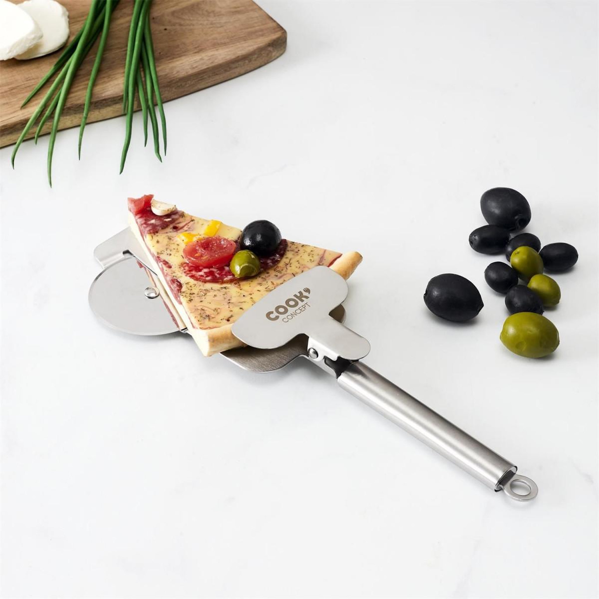 Voir la diapositive 6 : COOK CONCEPT Coupe Pizza en Métal  4 en 1  28cm Argent
