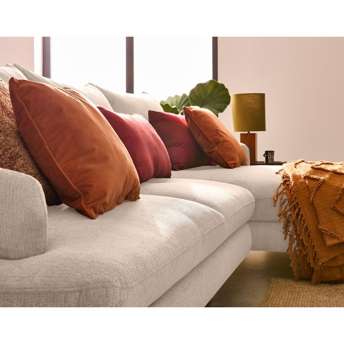 LISA DESIGN Ninon - canapé d'angle droit 4 places convertible avec coffre en tissu texturé