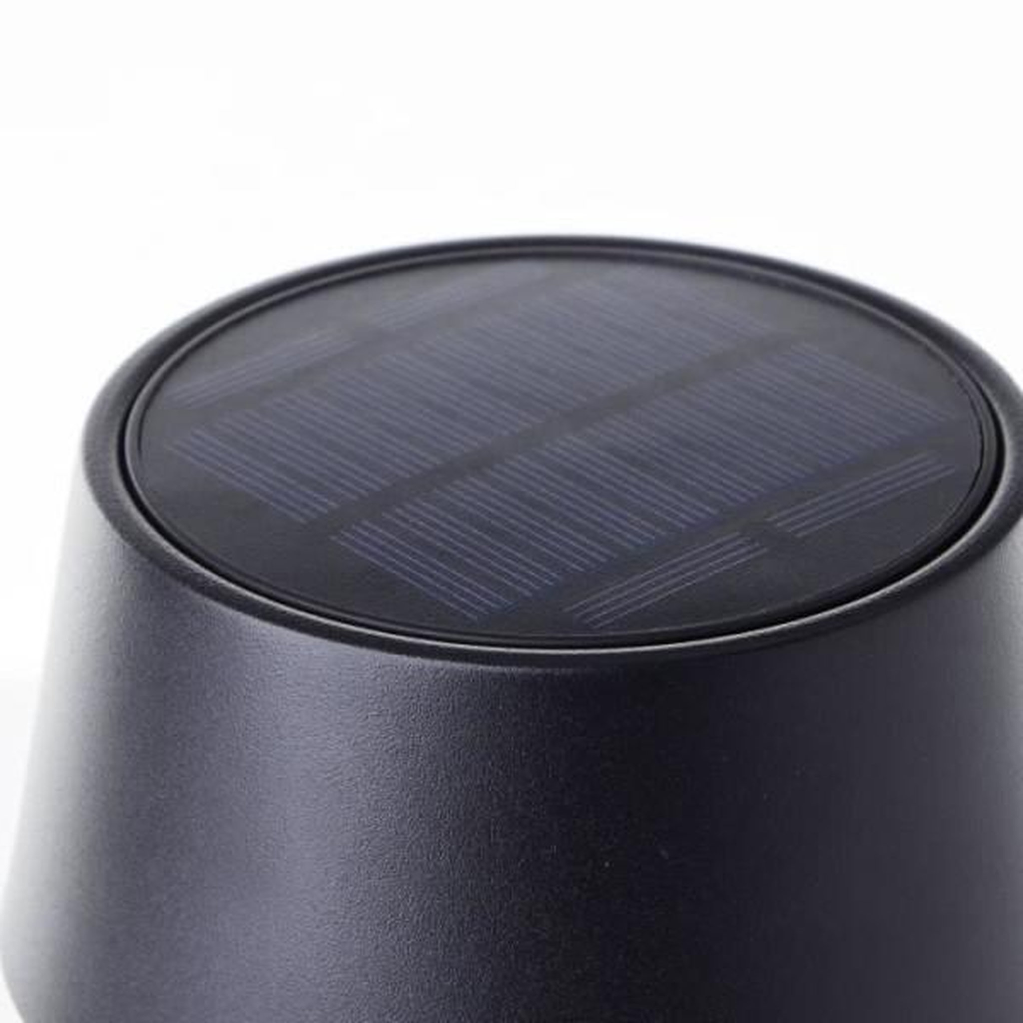 Voir la diapositive 2 : BRILLIANT Lampe de table d'extérieur - BRILLIANT - PICCO - LED et solaire - Métal et plastique - 5 W - Noir dépoli