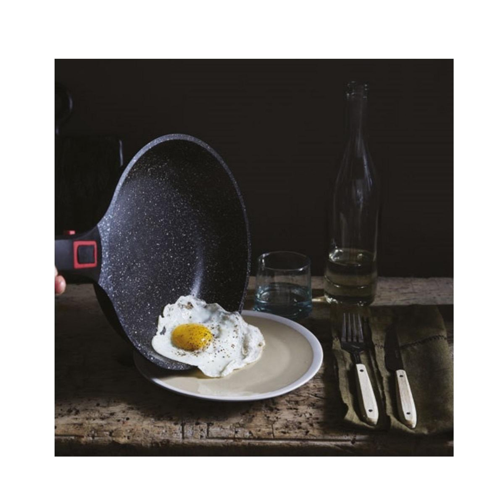 Voir la diapositive 2 : BAUMALU Poêle 26cm noir - 386602