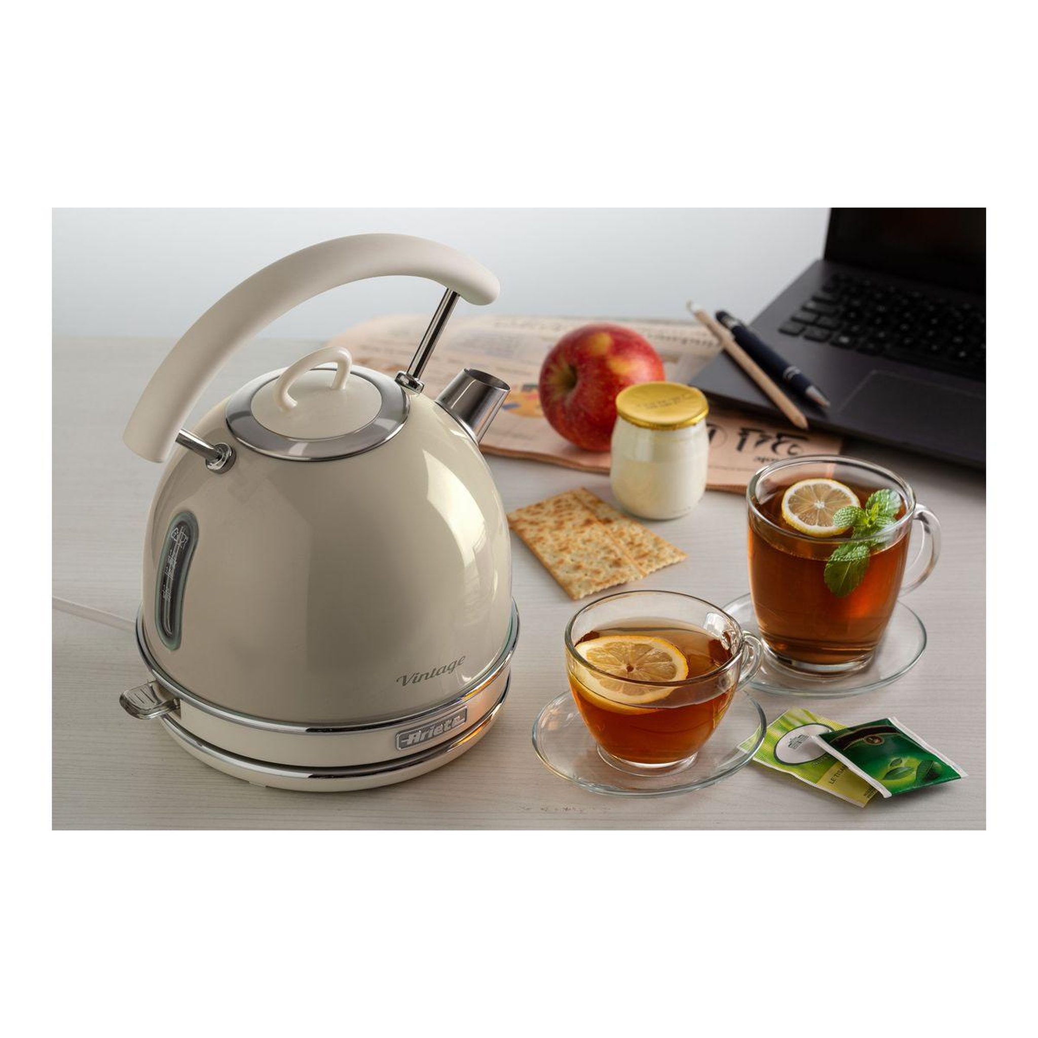 Voir la diapositive 5 : ARIETE Bouilloire vintage beige 1.7l