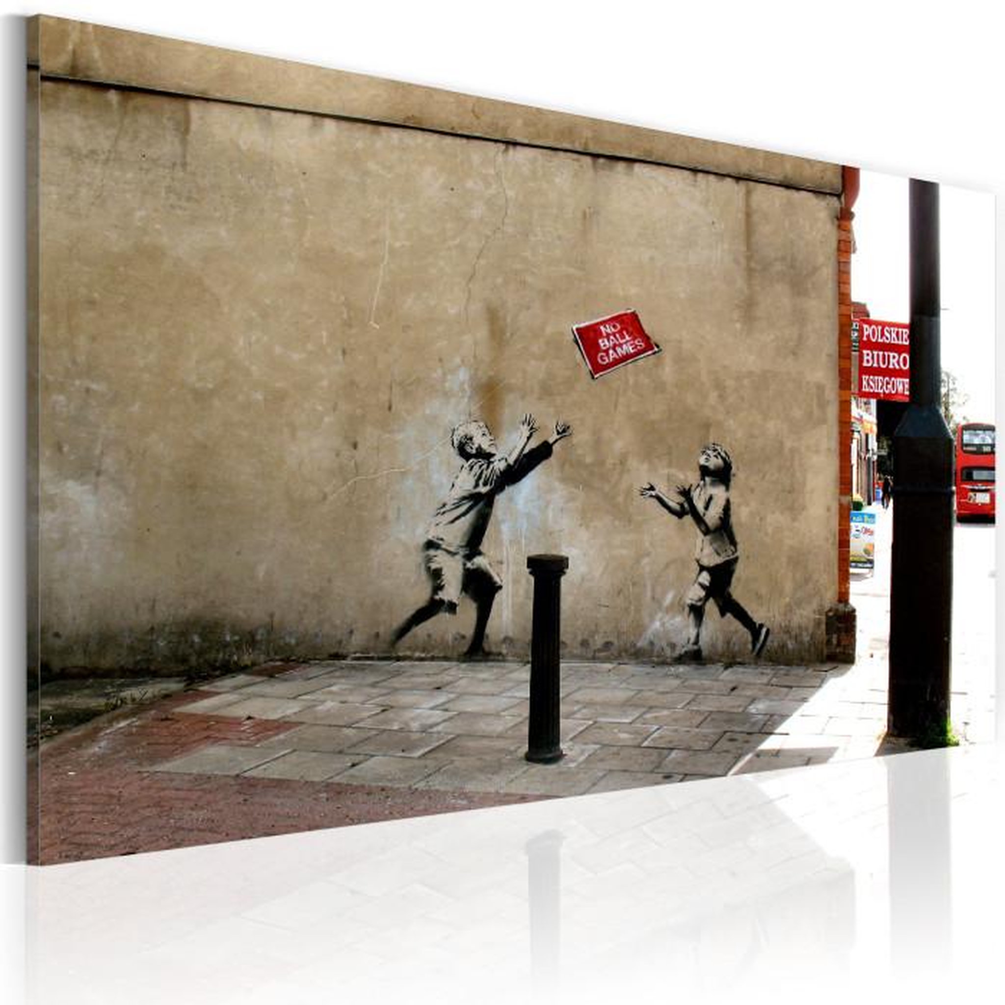 Voir la diapositive 1 : Paris Prix Tableau Imprimé  Jeux de Ballon Interdits - Banksy  40x60cm
