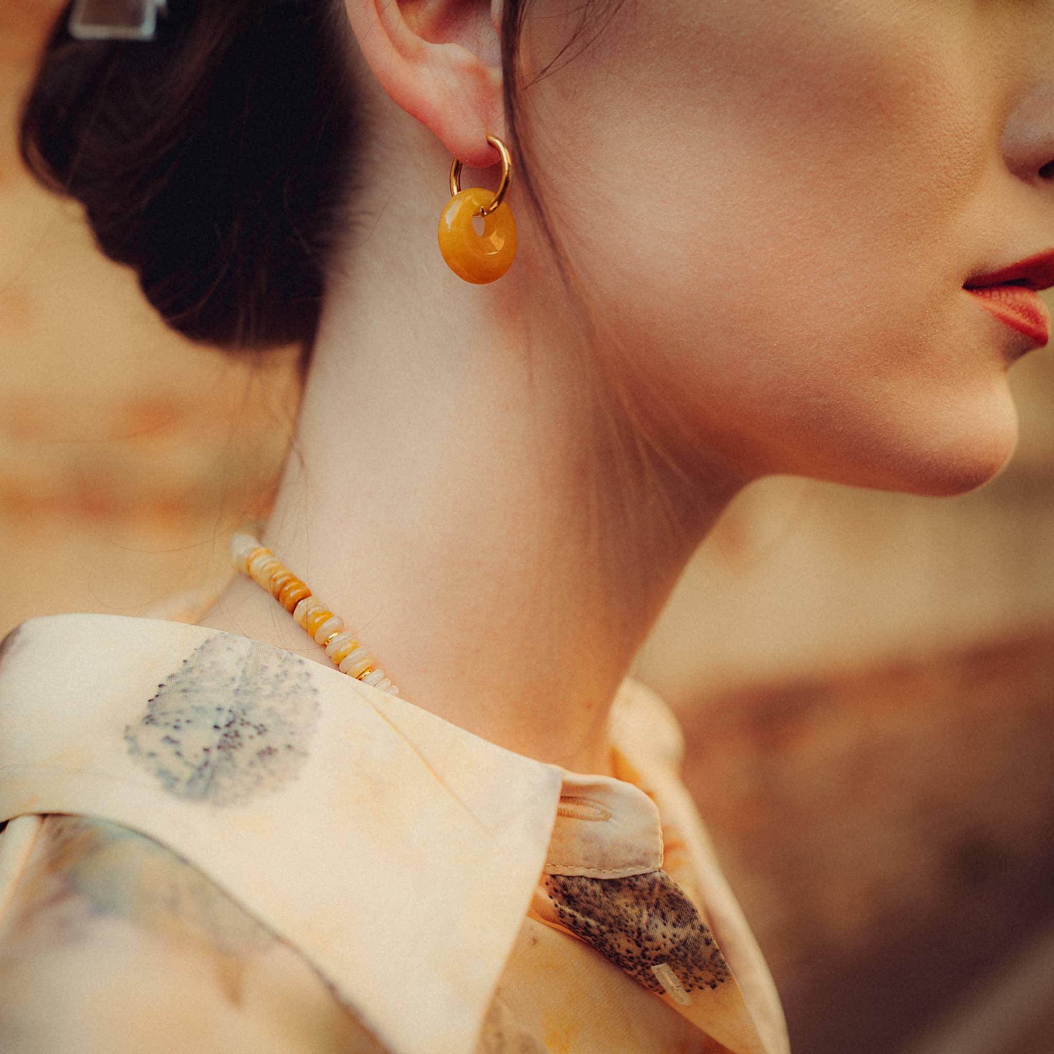 Voir la diapositive 3 : SLOYA Boucles d'oreilles Blima en pierres Jade jaune