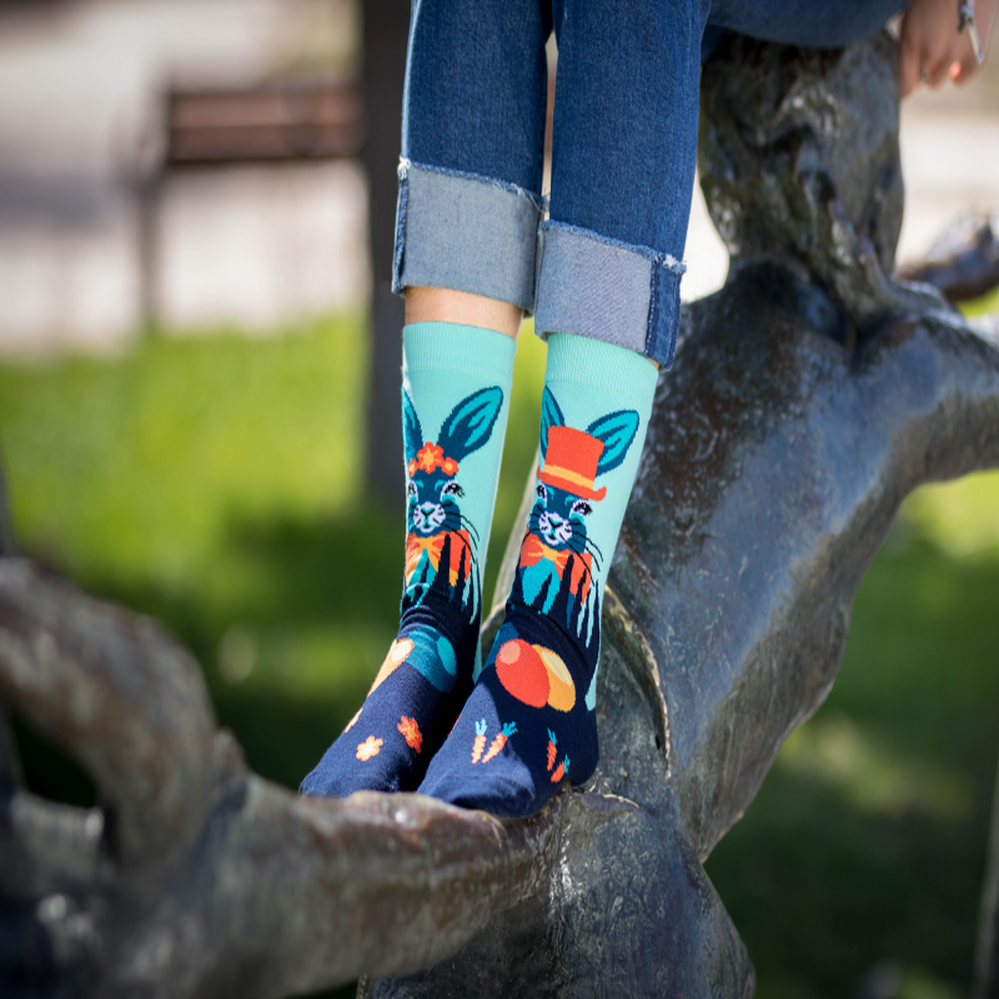 Voir la diapositive 3 : PIRIN HILL Chaussettes arty lapins de pâques - bleues & menthes