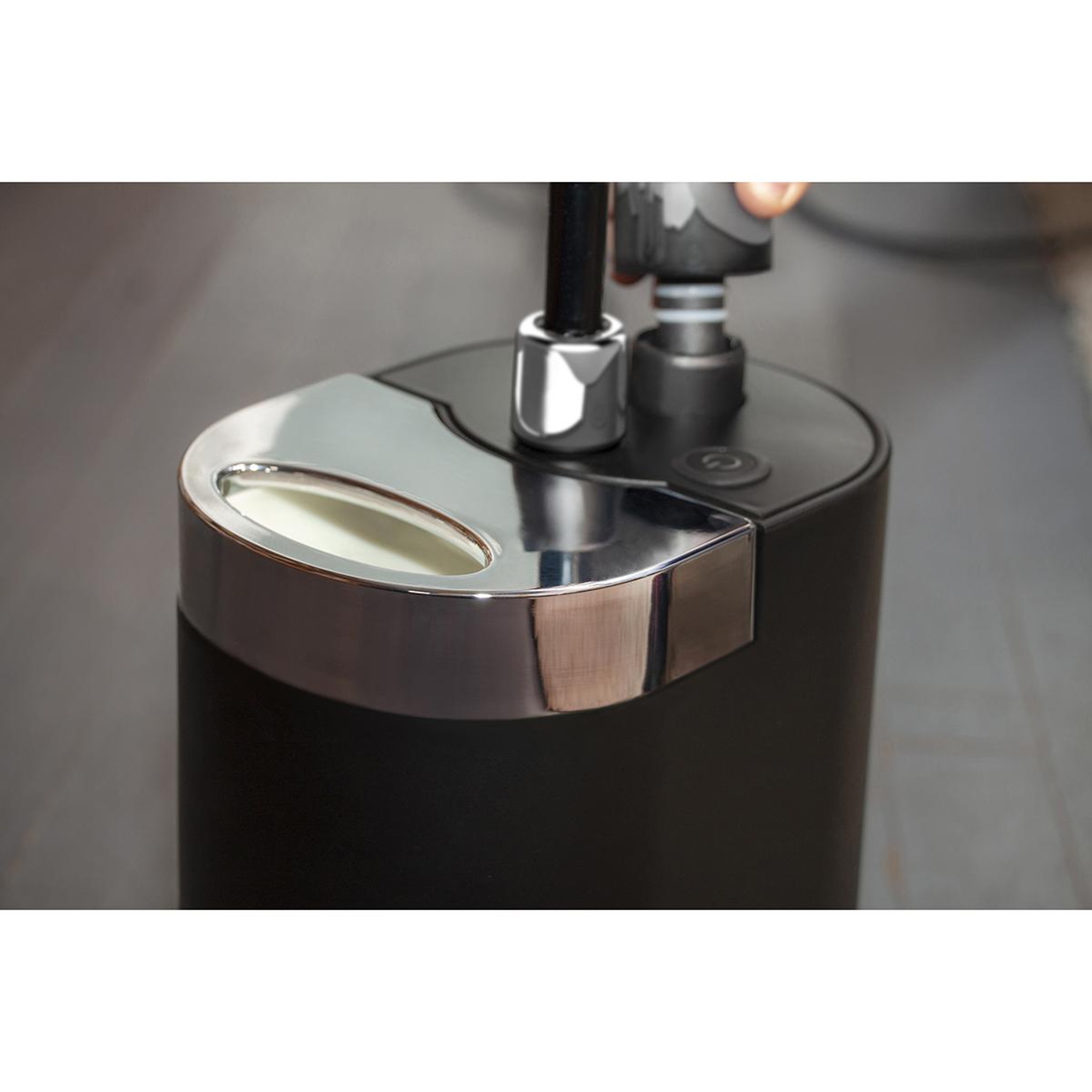 Voir la diapositive 4 : Steamone Défroisseur vapeur vertical 40g/min 1900w - MI60MB