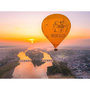 Voir la diapositive 3 : Smartbox Vol en montgolfière pour 2 au-dessus de la vallée de la Loire avec visite d'une cave et dégustation de vin - Coffret Cadeau Sport & Aventure