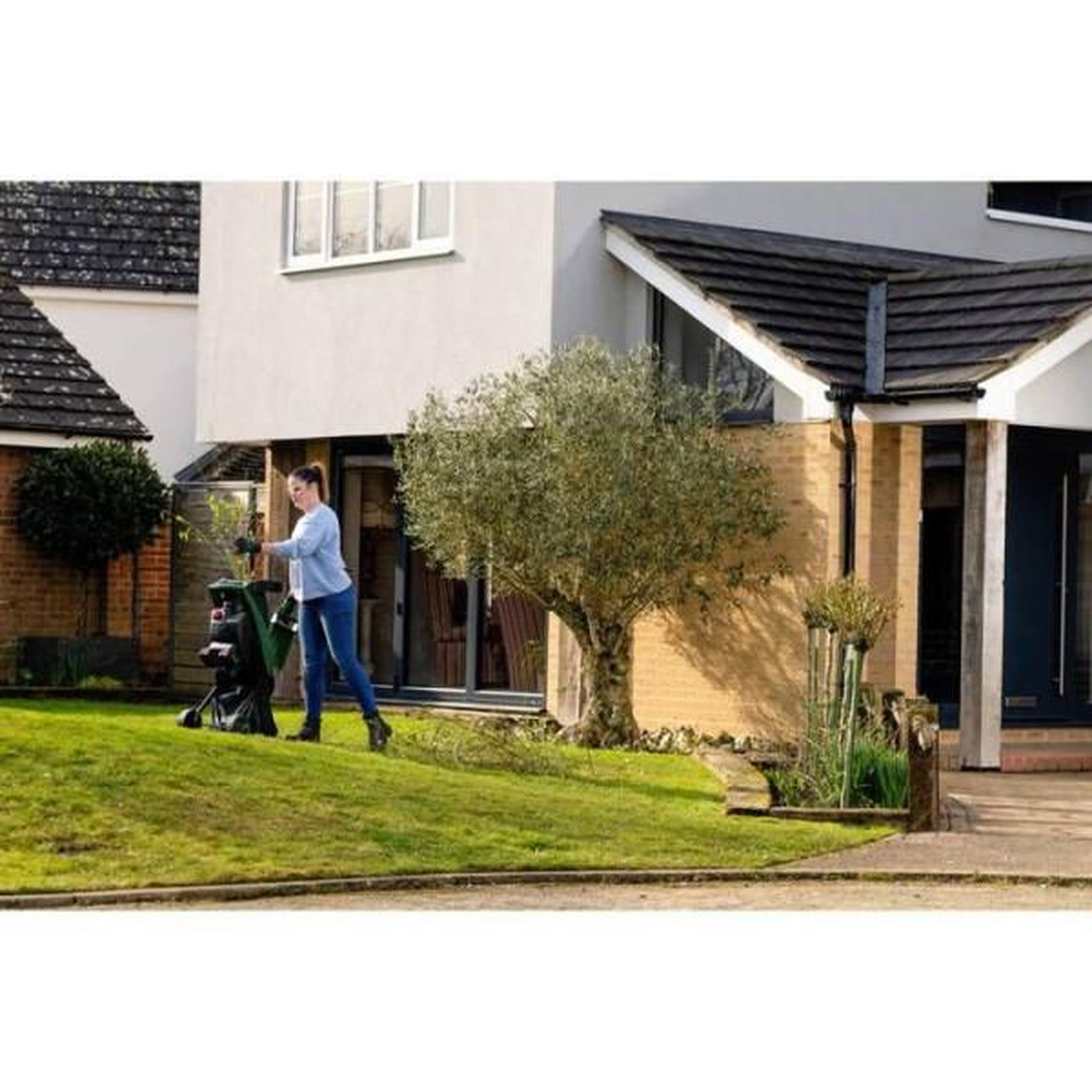 Voir la diapositive 2 : BOSCH Bosch Home and Garden UniversalShredder solo sans fil Broyeur sans fil