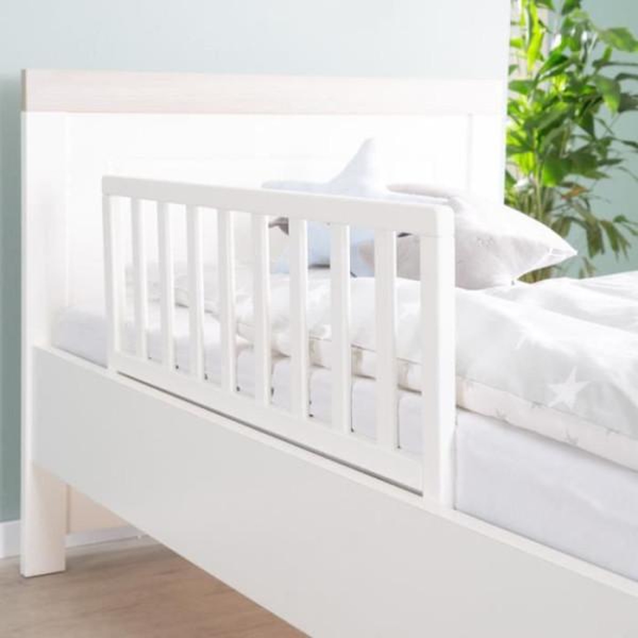 Voir la diapositive 2 : Roba ROBA Barriere de Lit en Bois 90 cm - Protection Anti-Chute Sûre pour Bébés et Enfants - 18 mois a 5 Ans - Montage Facile - Bl