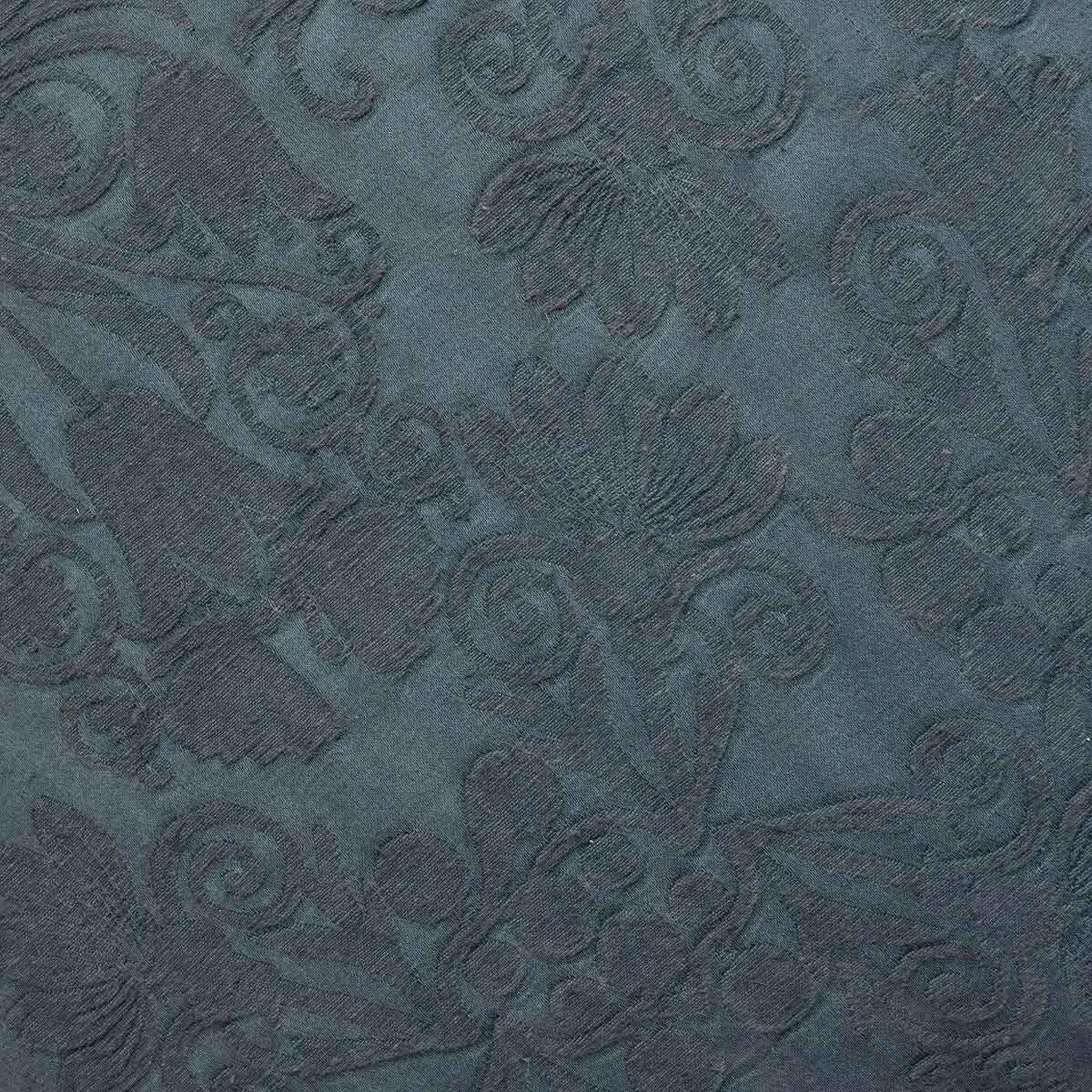Voir la diapositive 3 : ATMOSPHERA Coussin de sol pompons  little cottage  43cm bleu