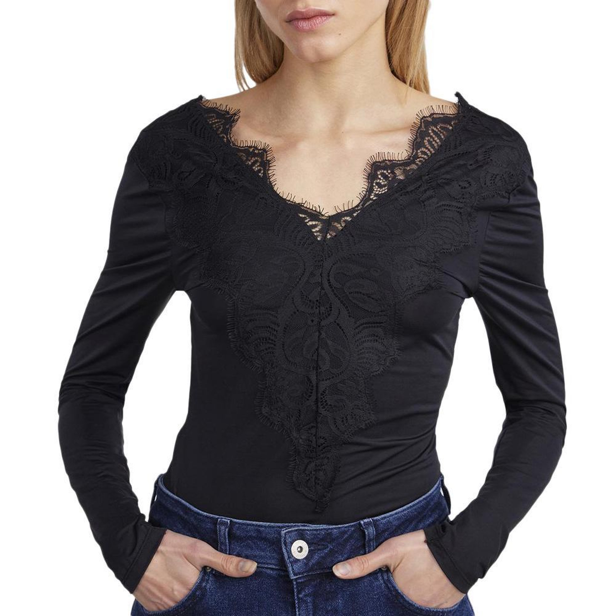 Pieces T Shirt  Femme Pieces Pcilu. Coloris disponibles : Noir