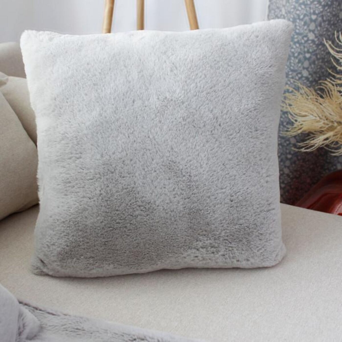 Paris Prix Coussin Déco Imitation Fourrure  Rabbit  40x40cm Gris