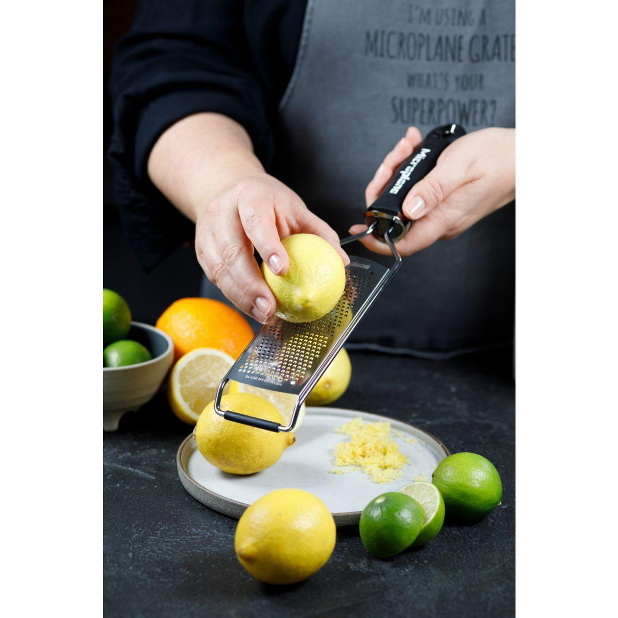 Voir la diapositive 5 : MICROPLANE Râpe Gourmet Fin noir