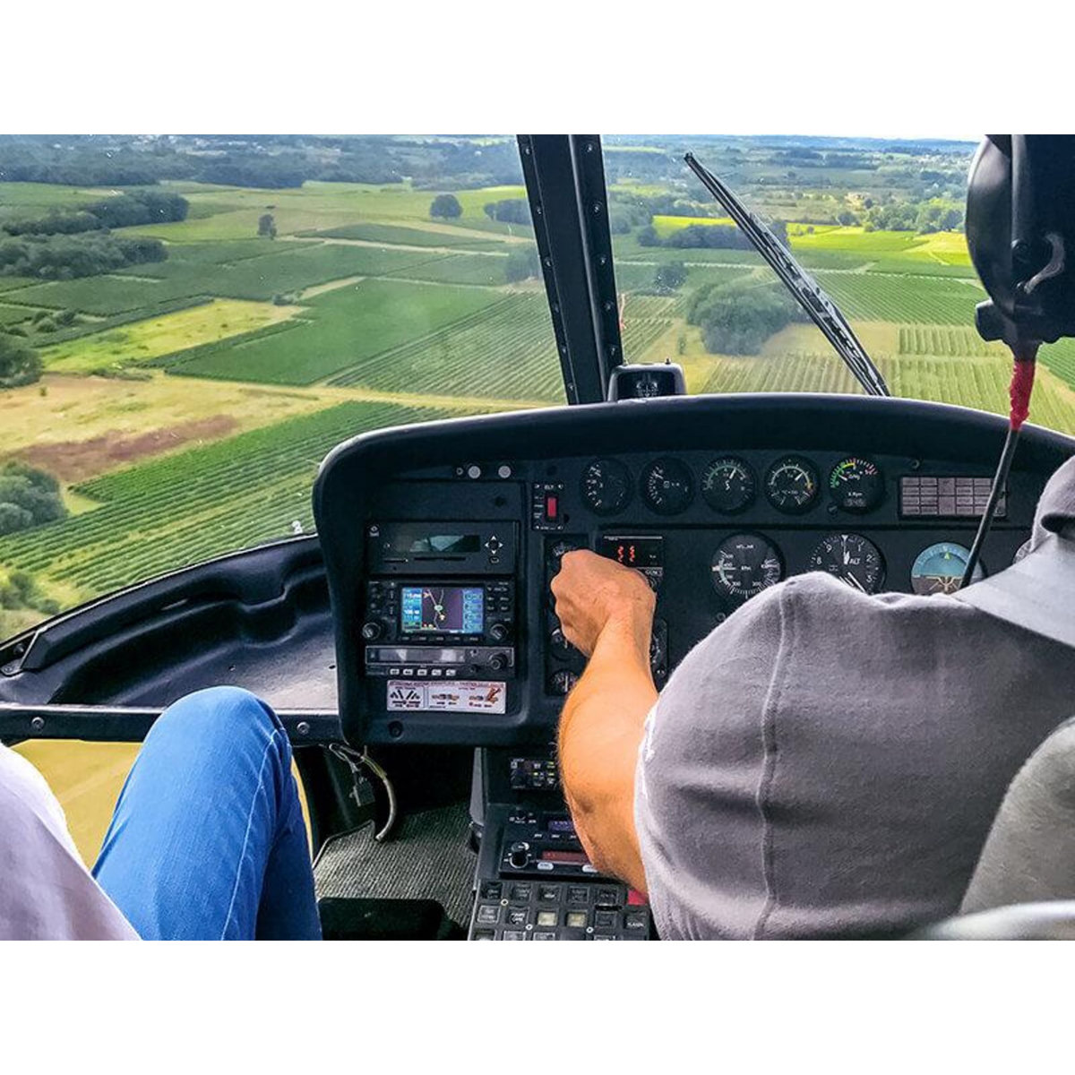 Smartbox Vol en hélicoptère pour 1 à 3 personnes en France ou en Europe - Coffret Cadeau Sport & Aventure