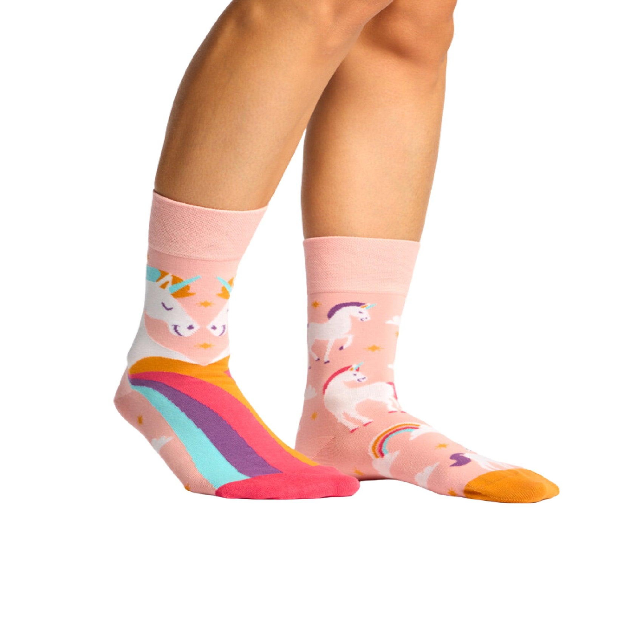 Voir la diapositive 2 : DEDOLES Chaussettes licorne dans les nuages