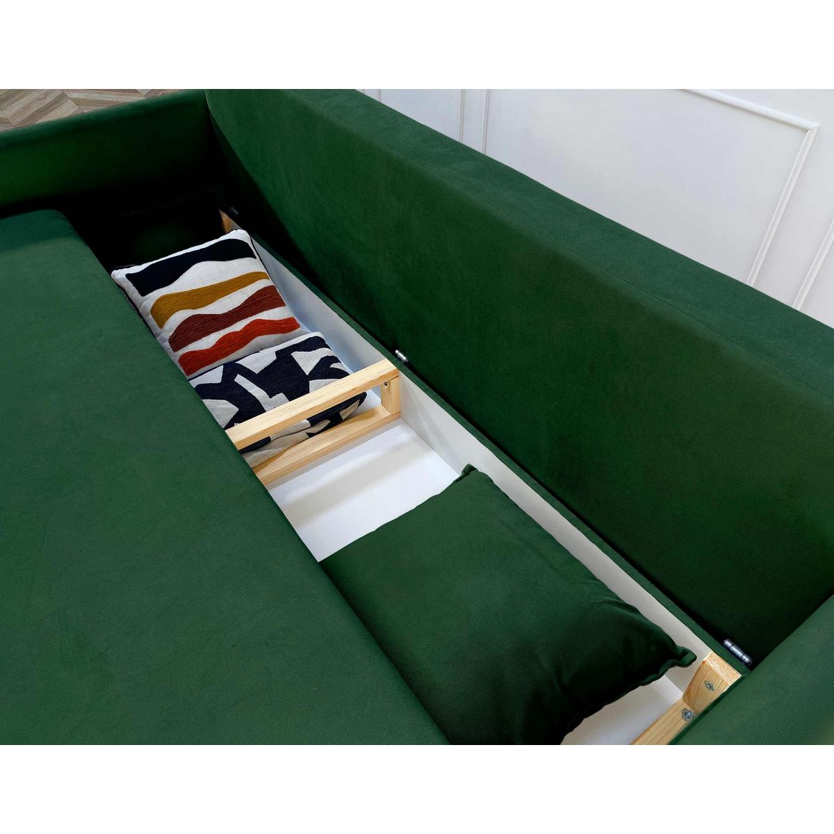 LISA DESIGN Apia - canapé 3 places - convertible avec coffre - en velours