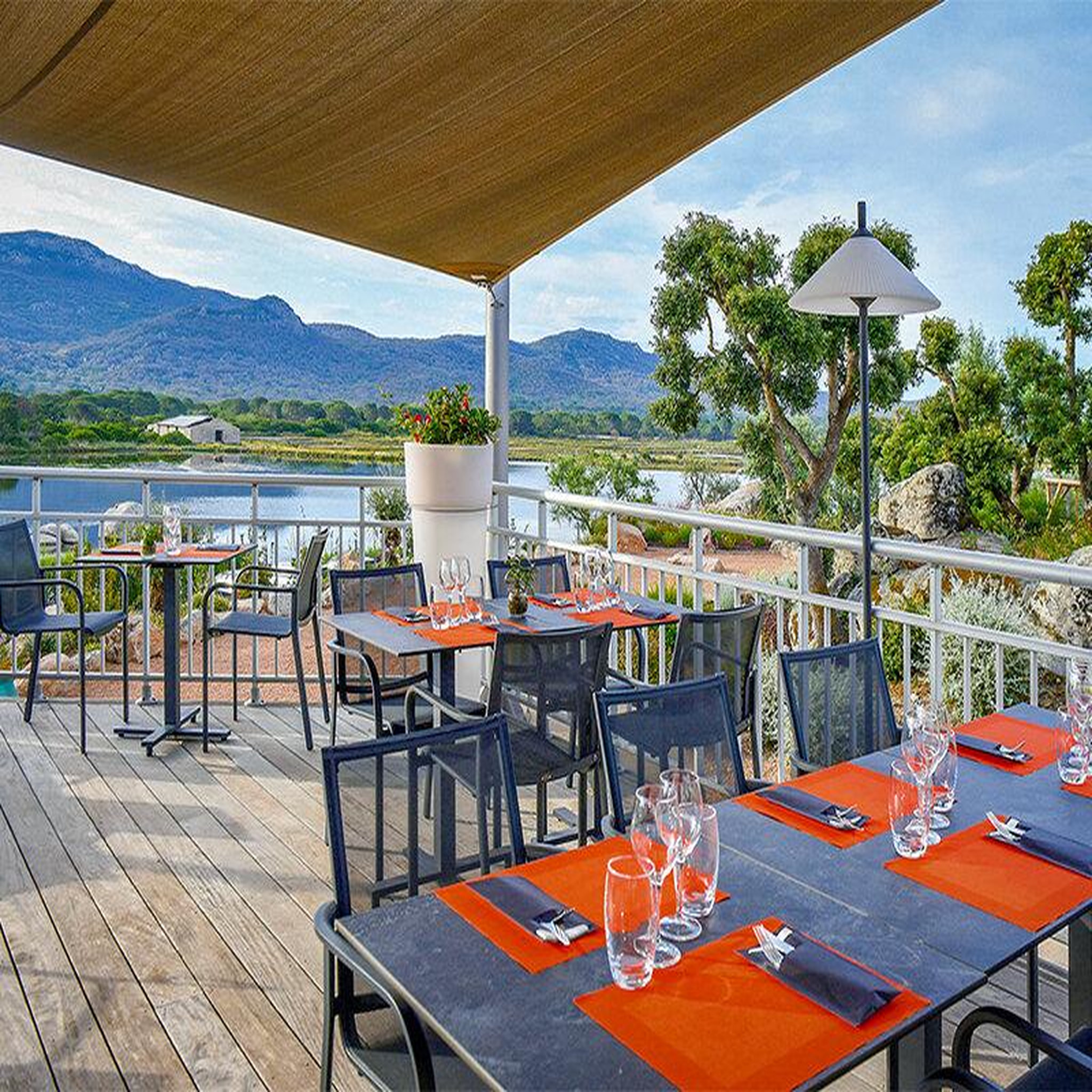 Voir la diapositive 5 : Smartbox 2 jours en hôtel 4* à porto-vecchio - coffret cadeau séjour