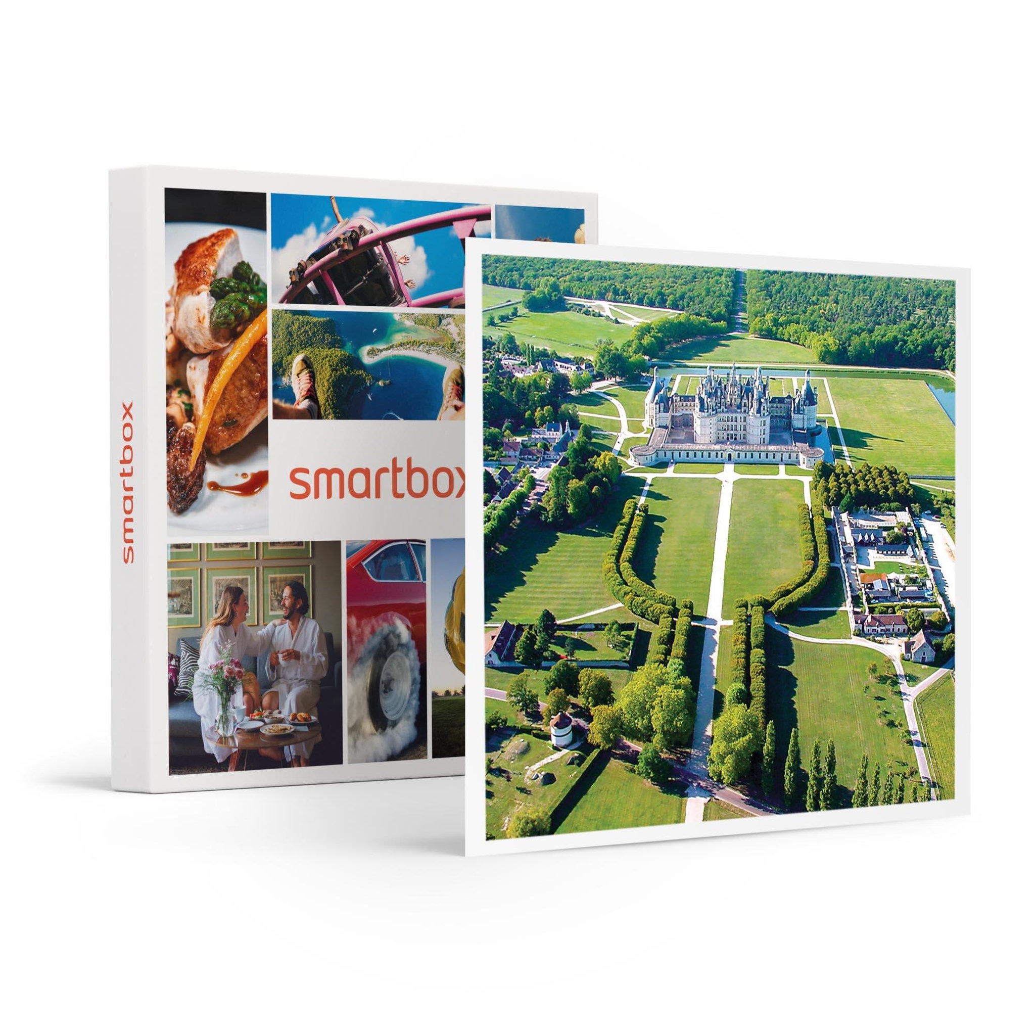 Smartbox Survol en hélicoptère de 50 min des Châteaux de Tours et de Chambord - Coffret Cadeau Sport & Aventure