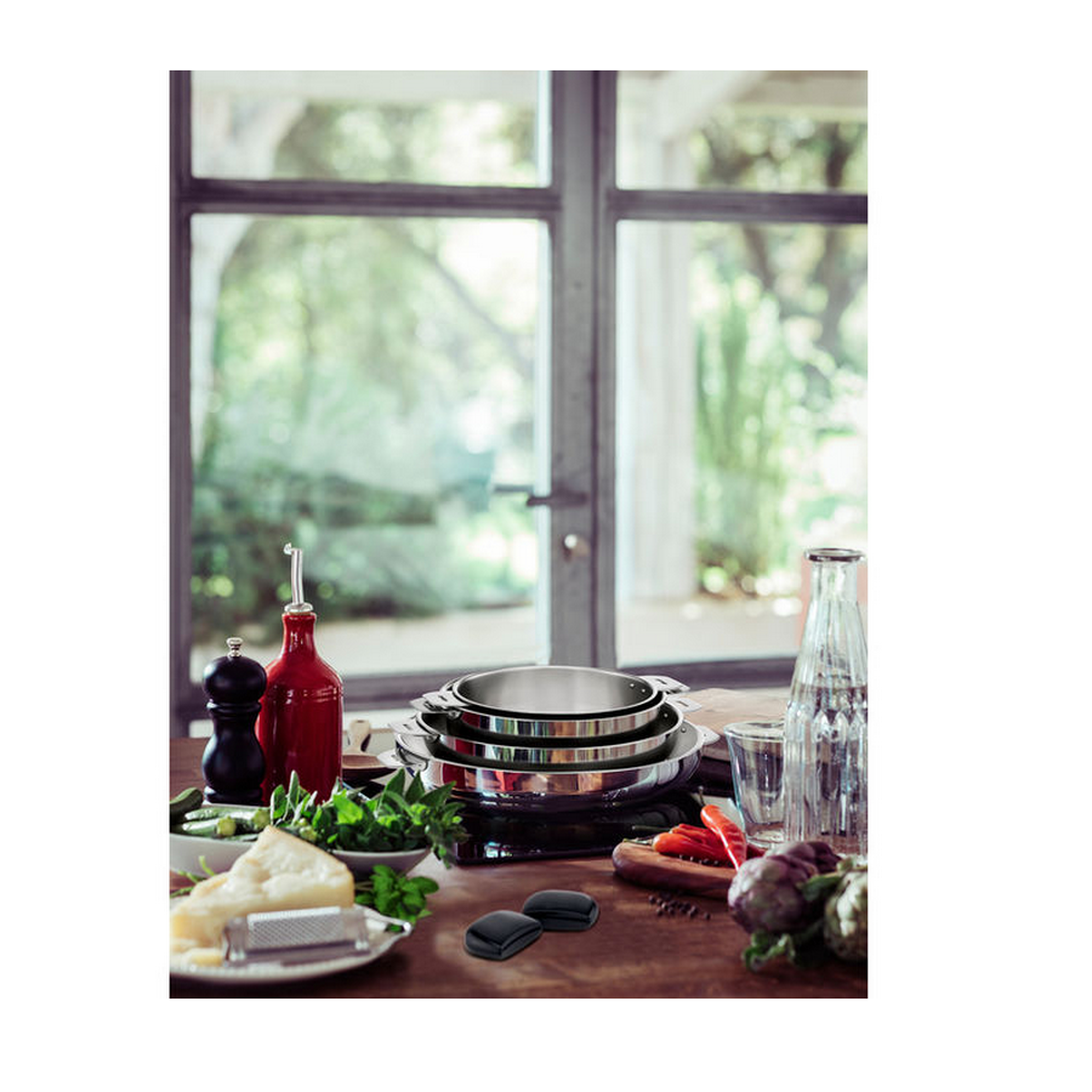 Voir la diapositive 5 : Lagostina Sauteuse inox 26cm + couvercle - 012138031826