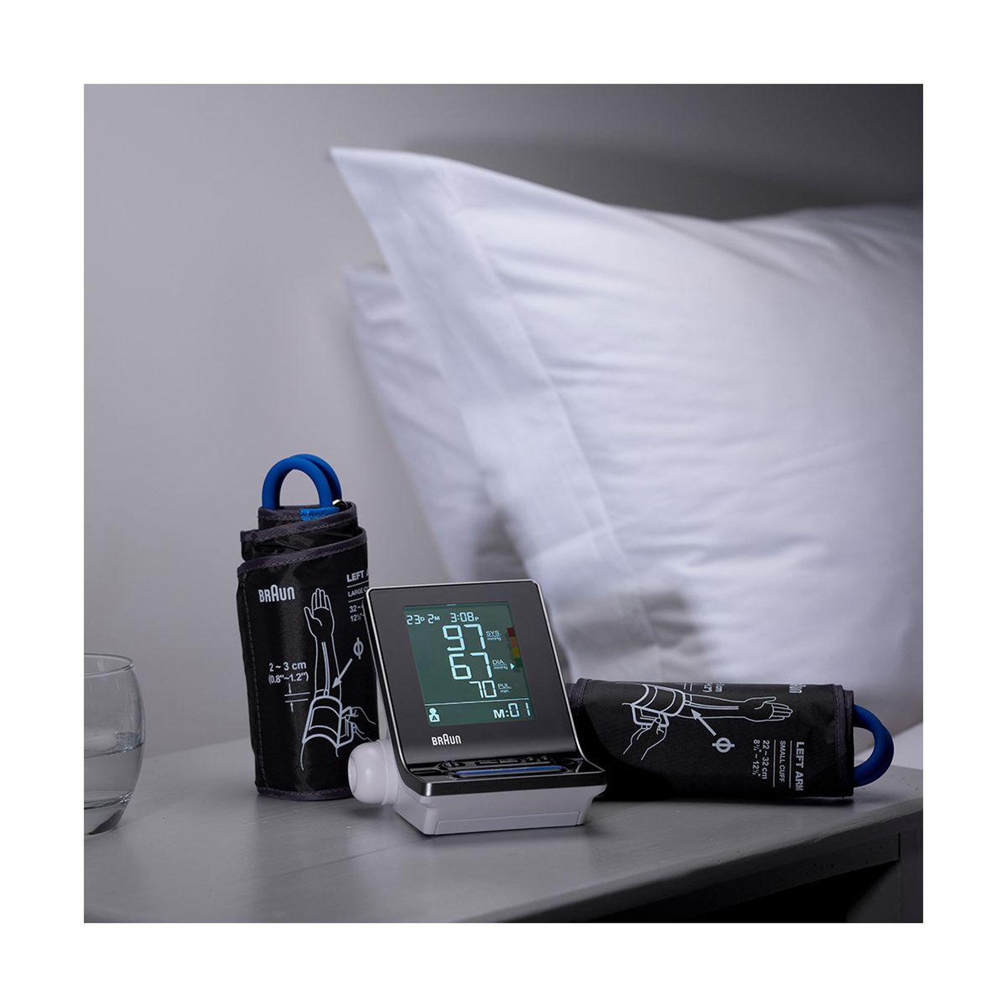 Voir la diapositive 3 : BRAUN Tensiomètre Exactfit 3 bras BUA6150