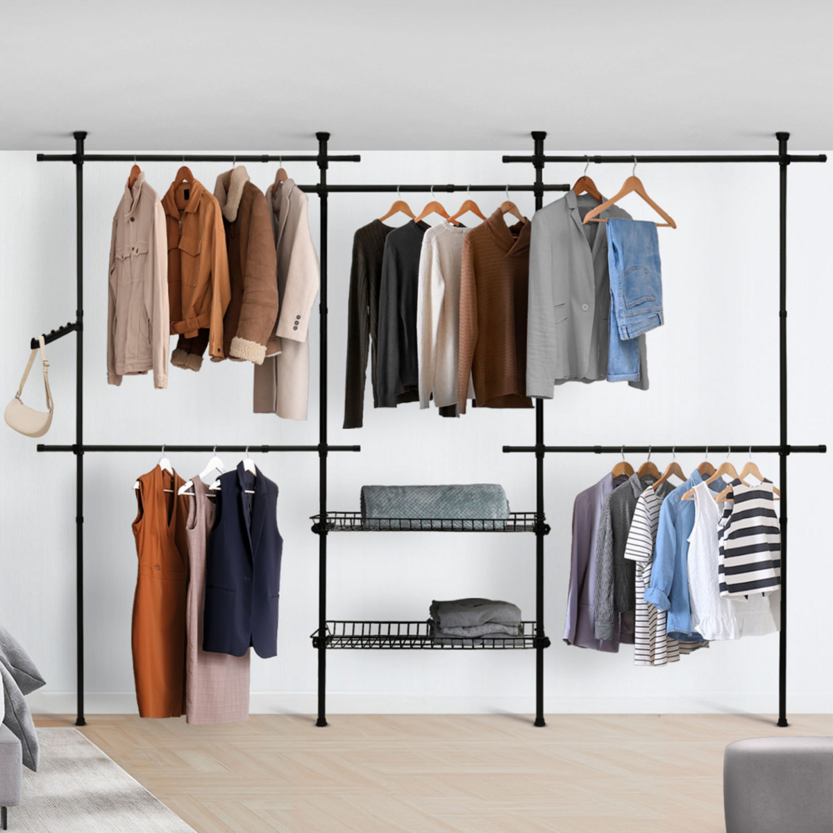 ID MARKET Dressing penderie télescopique extensible ELIOT 209/305 cm 5 penderies + 2 paniers en métal noir