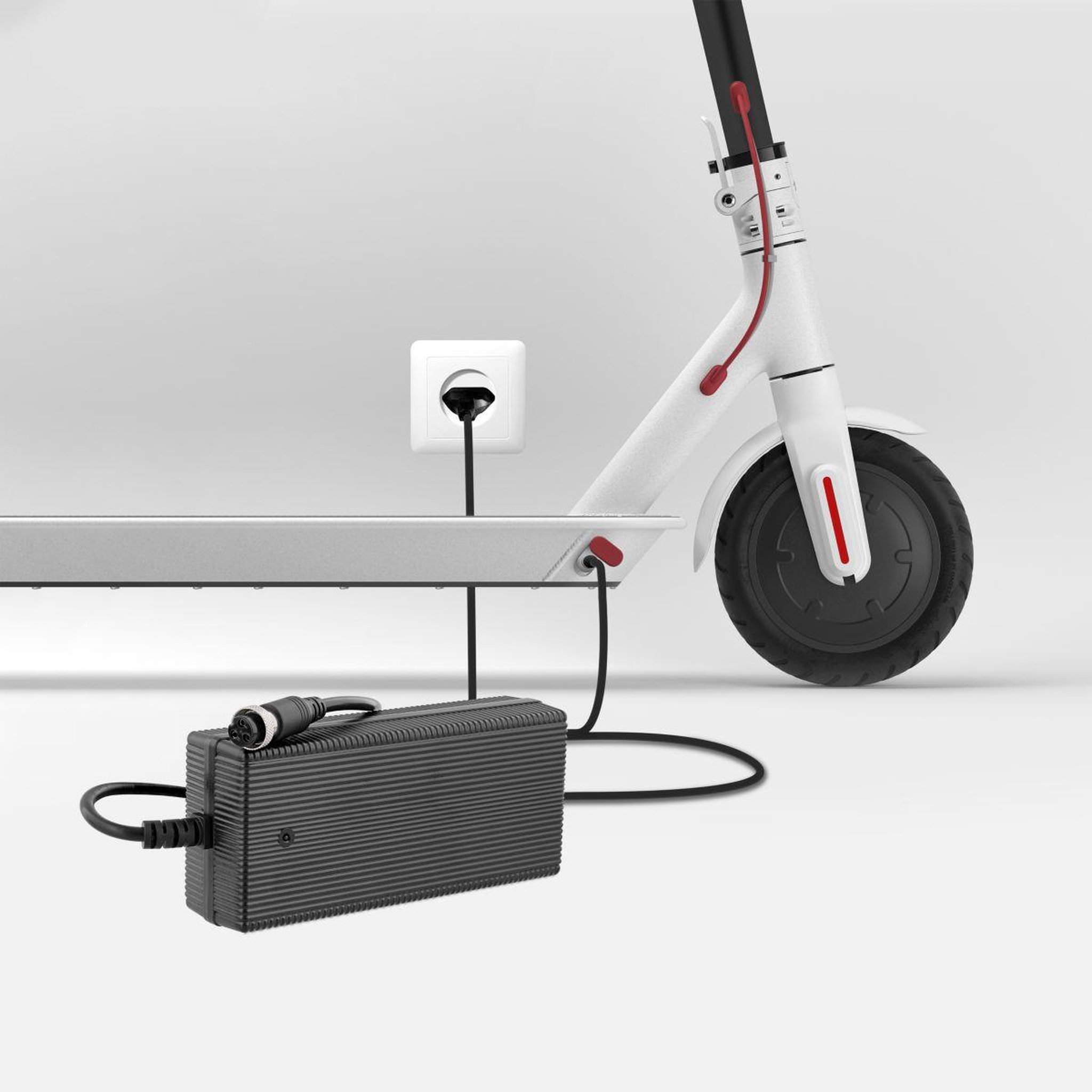 Voir la diapositive 2 : TNB Chargeur 58.8v pour trottinettes électriques