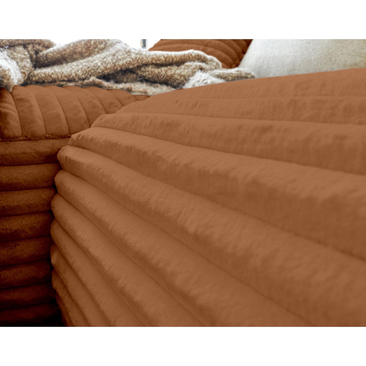 LISA DESIGN Laponie - canapé d'angle gauche - 4 places - en fausse fourrure côtelée