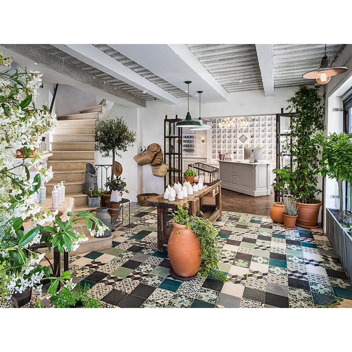 Smartbox Atelier de création de parfum d'intérieur au cœur d'Aix-en-Provence - Coffret Cadeau Multi-thèmes